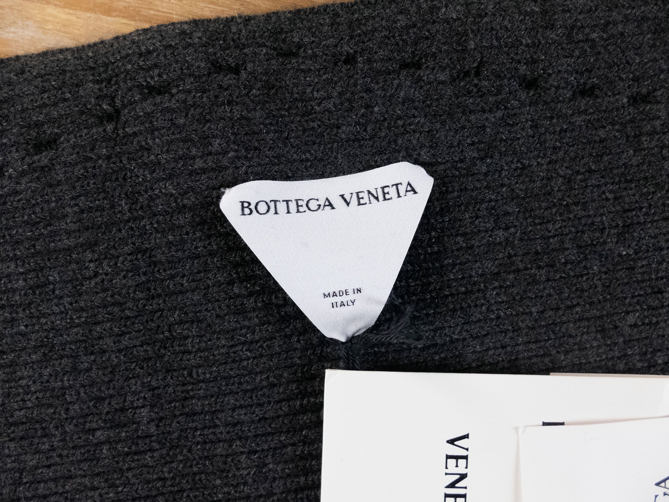Bottega Veneta BOTTEGA VENETA dark gray ribbed cashmere "Sleeve" scarf q Size ONE SIZE - 5 Thumbnail