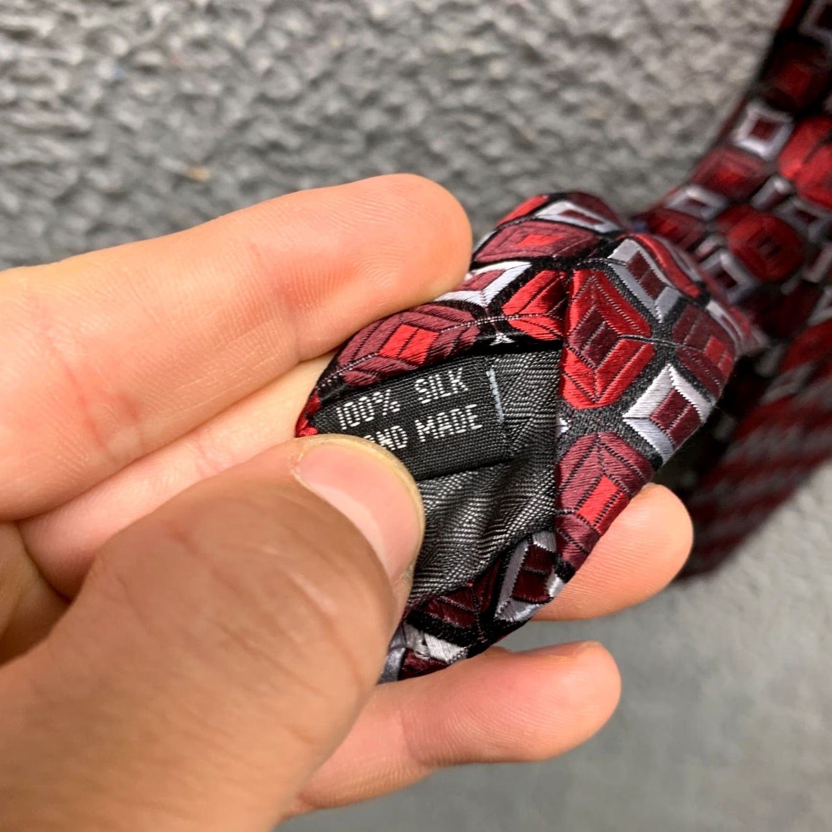 Vintage VINTAGE Diamond Tie Red Black Mens 3.5 Inch Silk Necktie Classic 57"-60" Geometric Pattern Adult Silk Tie Mens Size ONE SIZE - 3 Thumbnail