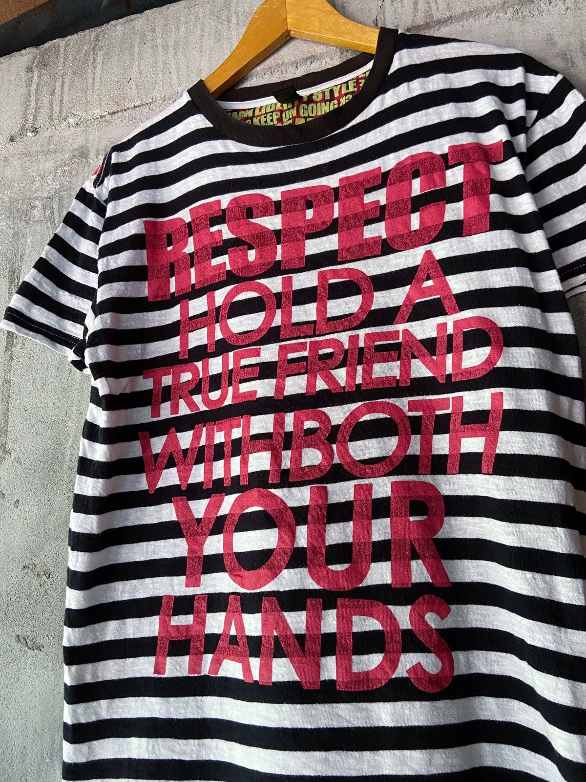 Japanese Brand RESPECT HOLD A TRUE FRIEND STRIPED TEE Size US M / EU 48-50 / 2 - 3 Thumbnail