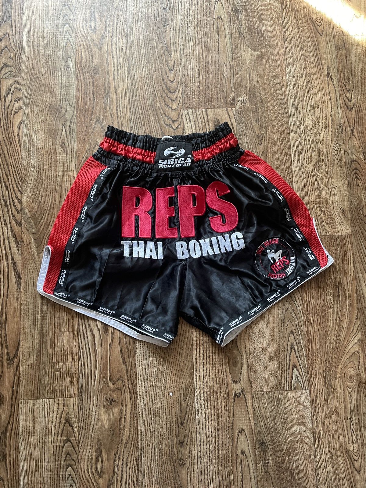 Flight Club Vintage Kickboxing Muay Thai Shorts Box Fighting UFC Size US 36 / EU 52 - 1 Thumbnail