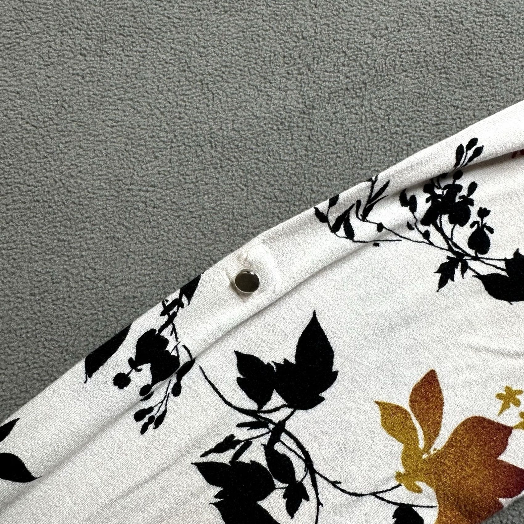 Vintage Apt 9 Tunic Blouse Top Women M White Floral V-Neck Sheer Flowy Chic Office Rayon Size M / US 6-8 / IT 42-44 - 6 Thumbnail
