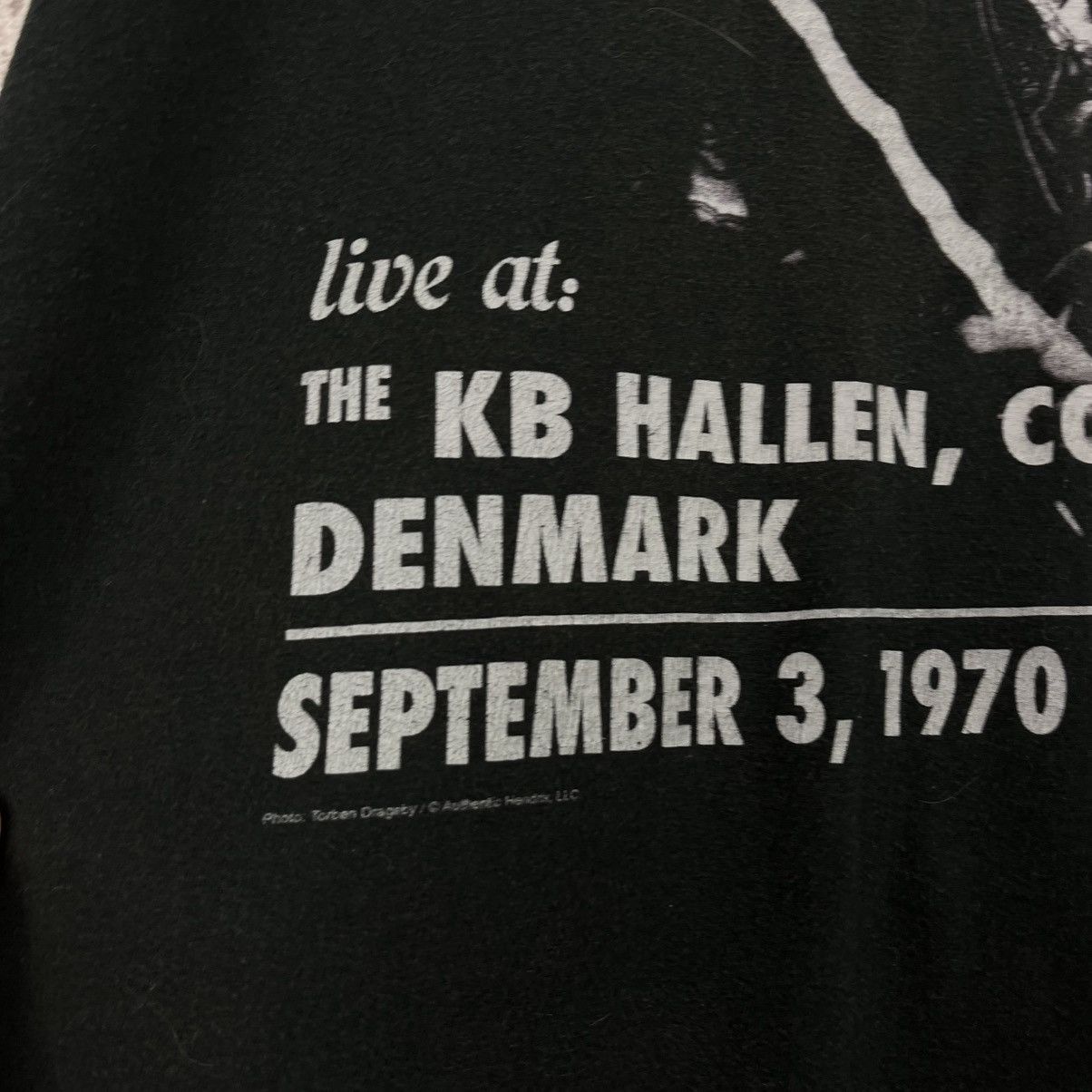 Band Tees Jimi Hendrix Distressed Tee Big Logo Black Size XL Size US XL / EU 56 / 4 - 5 Thumbnail