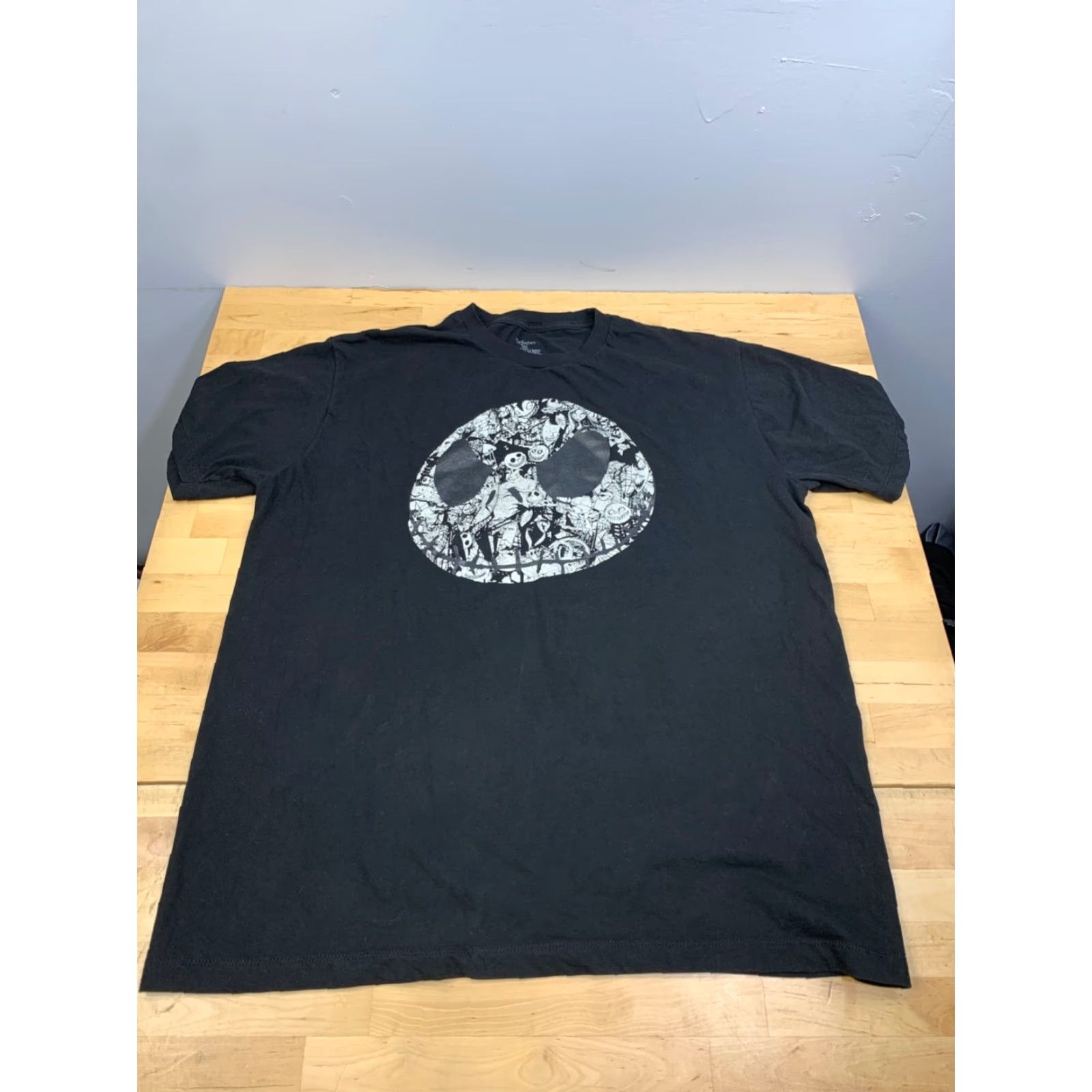 Disney The Nightmare Before Christmas Shirt mens XL Black Jack Skellington 12107 Disney Shirt Men XL Black Christmas Halloween 2020s Size US XL / EU 56 / 4 - 3 Thumbnail