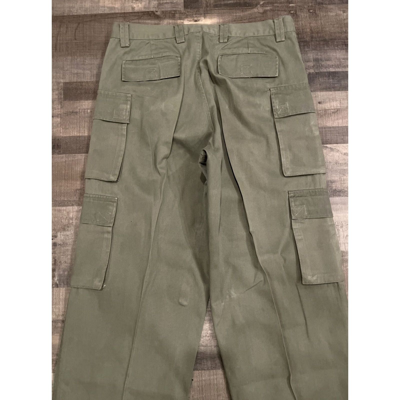 Olive VINTAGE Plugg Cargo Pants 36x34 Olive Green Grunge Wide-Leg Men Adult Regular 34 Inseam 36 Flex Style 90s 2000s Skater Size US 36 / EU 52 - 7 Thumbnail