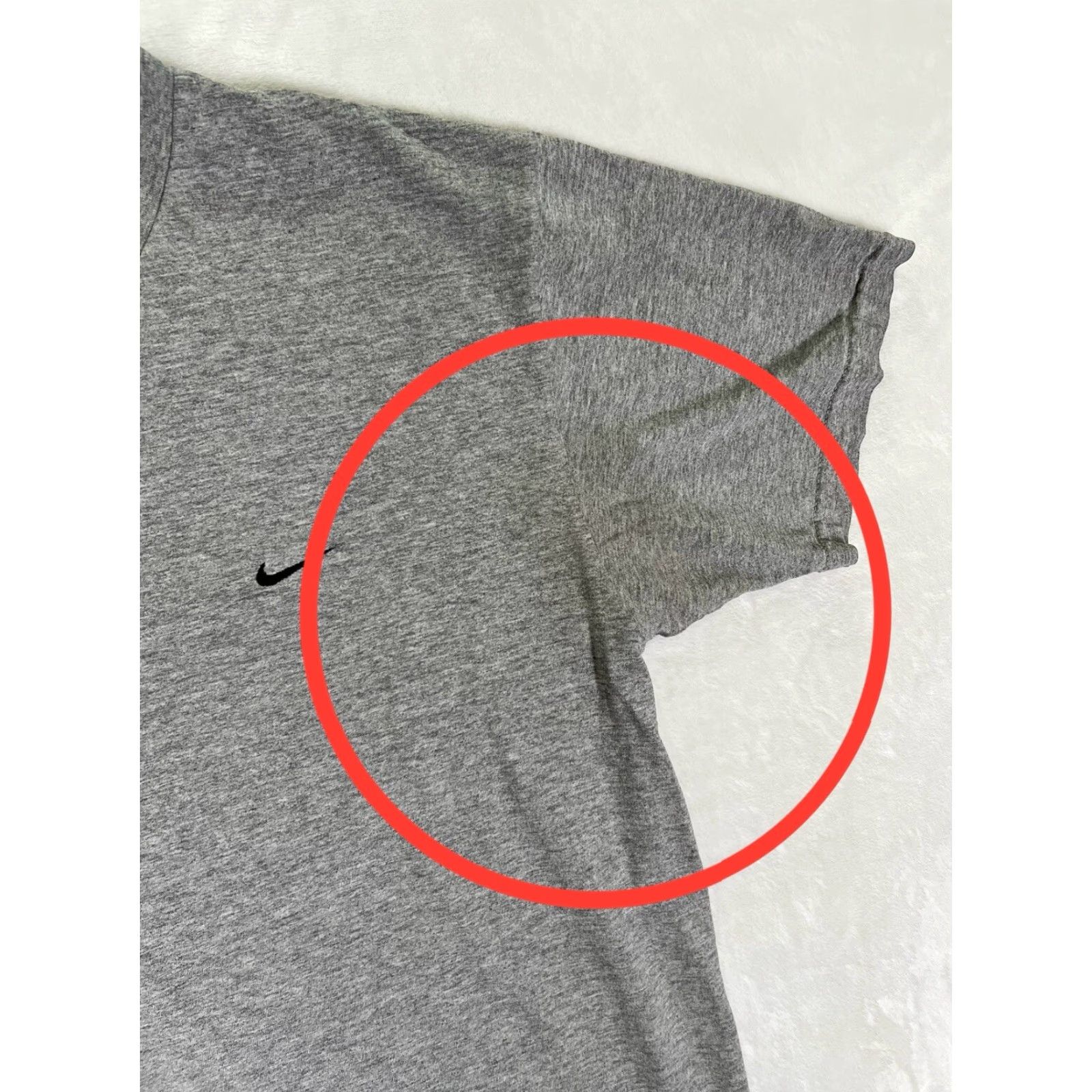 Nike VINTAGE Nike Gray Essential T-Shirt Mini Swoosh Embroidery Size L Men Regular Short Sleeve Crew Neck 90s Sports Classic | Nike Air Size US L / EU 52-54 / 3 - 4 Thumbnail