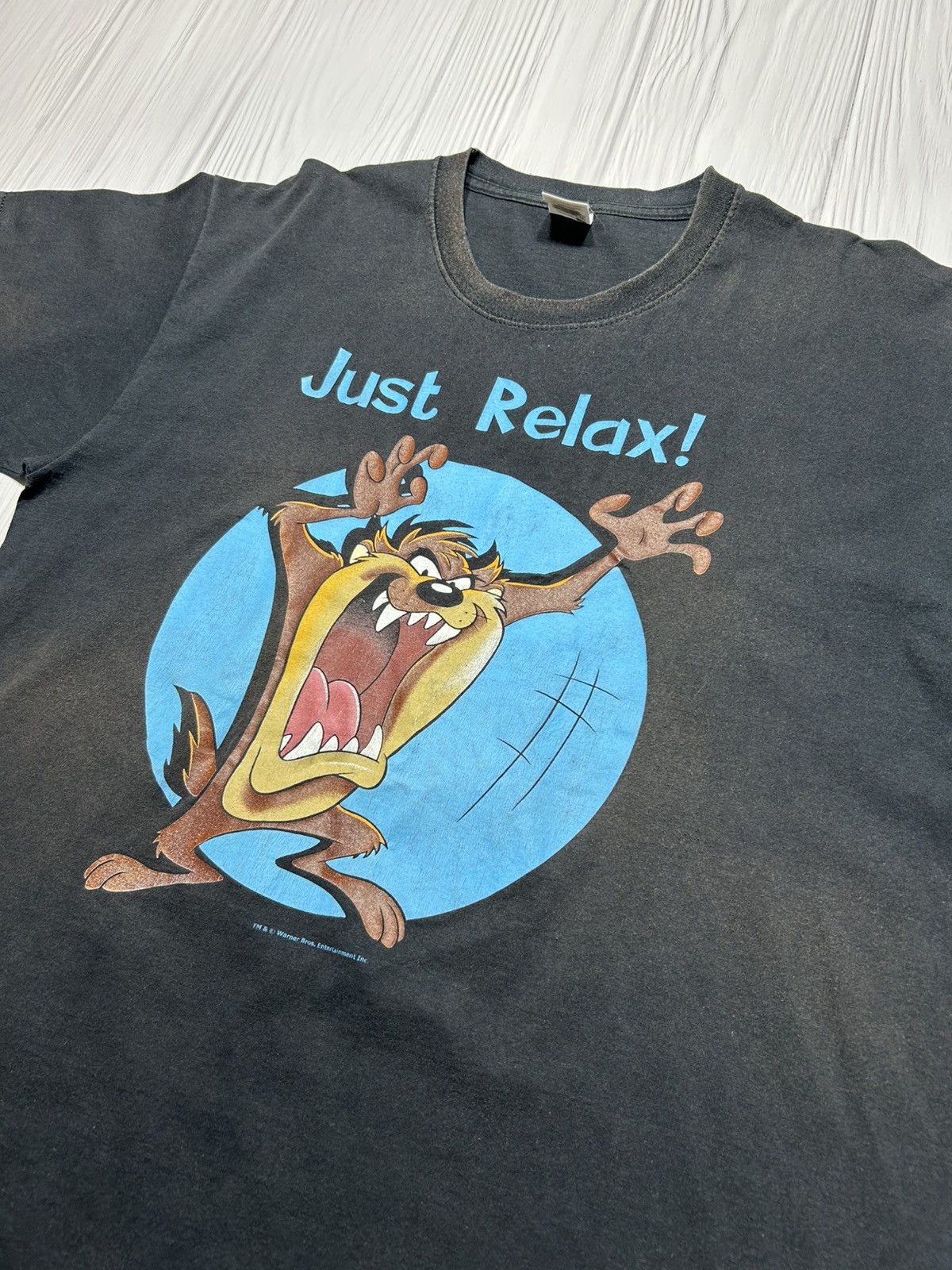 Vintage Vintage Tasmanian Devil Taz Looney Tunes T-Shirt Size XL Size US XL / EU 56 / 4 - 4 Thumbnail