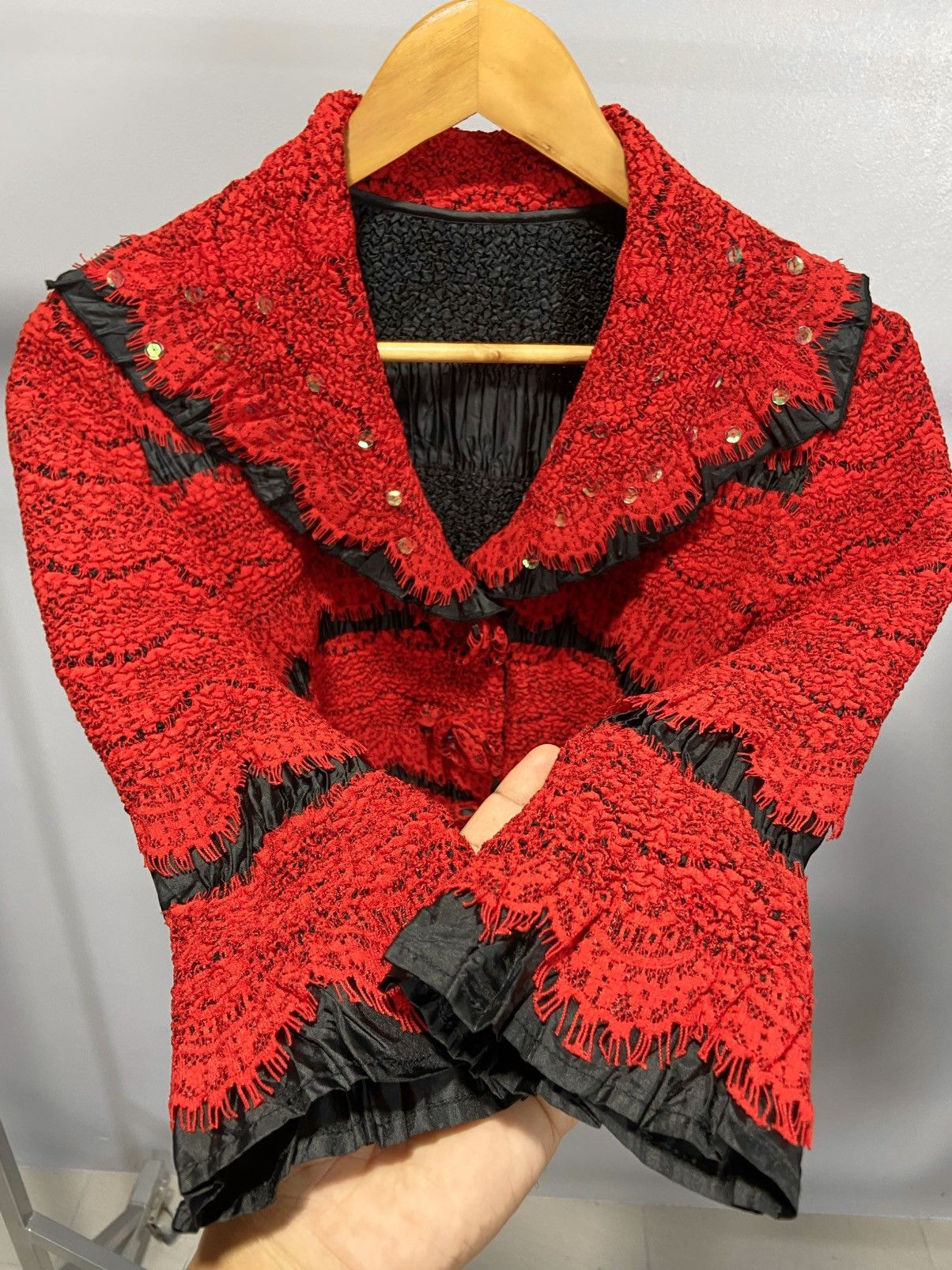 Japanese Brand Noko Ohno pleated cauliflower red black ribbon jacket Size S / US 4 / IT 40 - 5 Thumbnail
