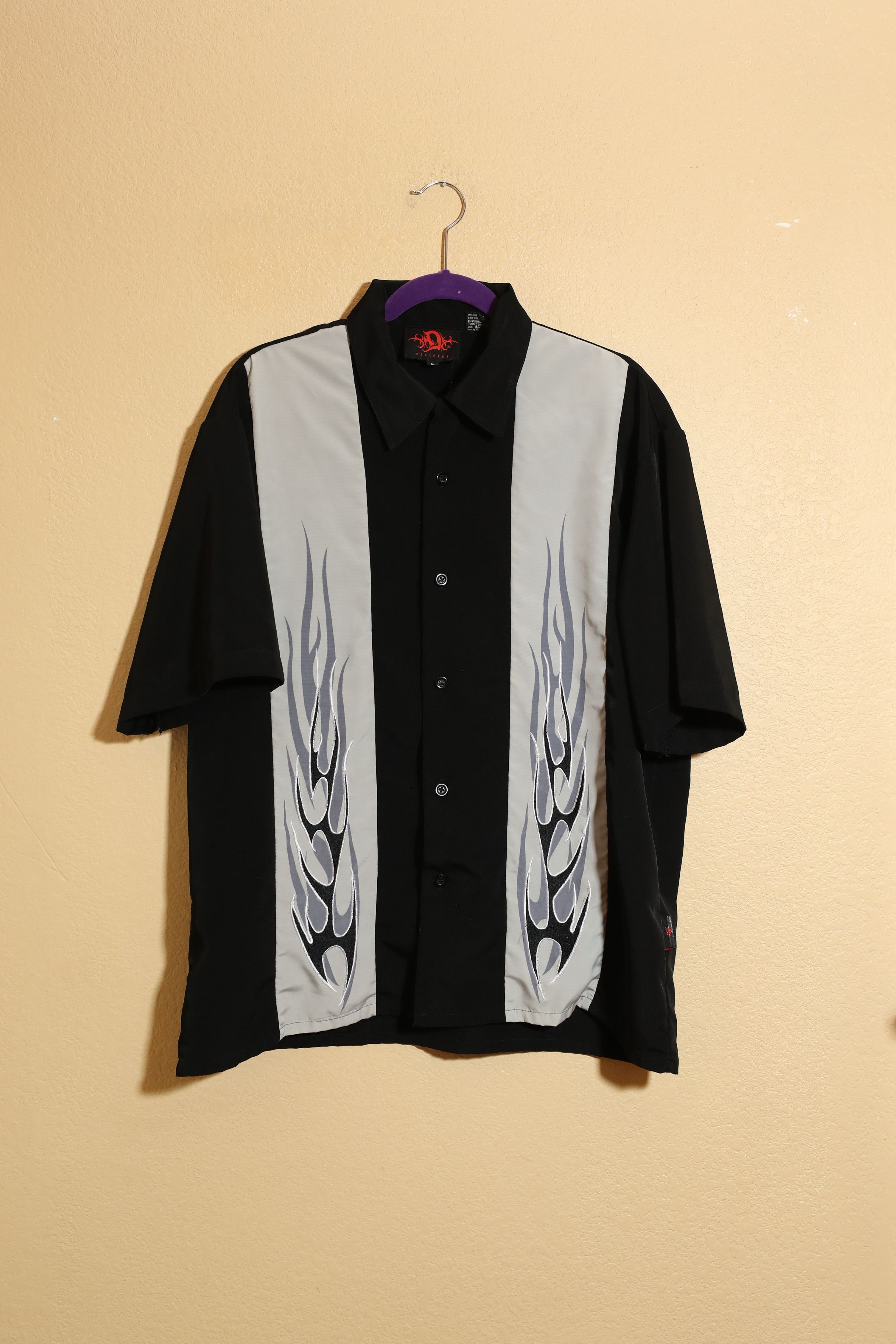 Dragonfly Dragonfly Clothing Vintage Flames Bowling Shirt (L) Size US L / EU 52-54 / 3 - 1 Thumbnail