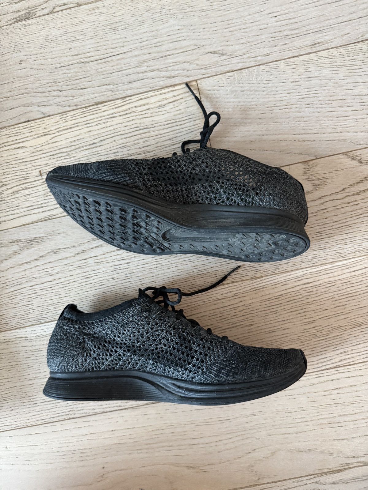 Nike Flyknit Racer ‘Triple Black’ US9 Size US 9 / EU 42 - 2 Thumbnail