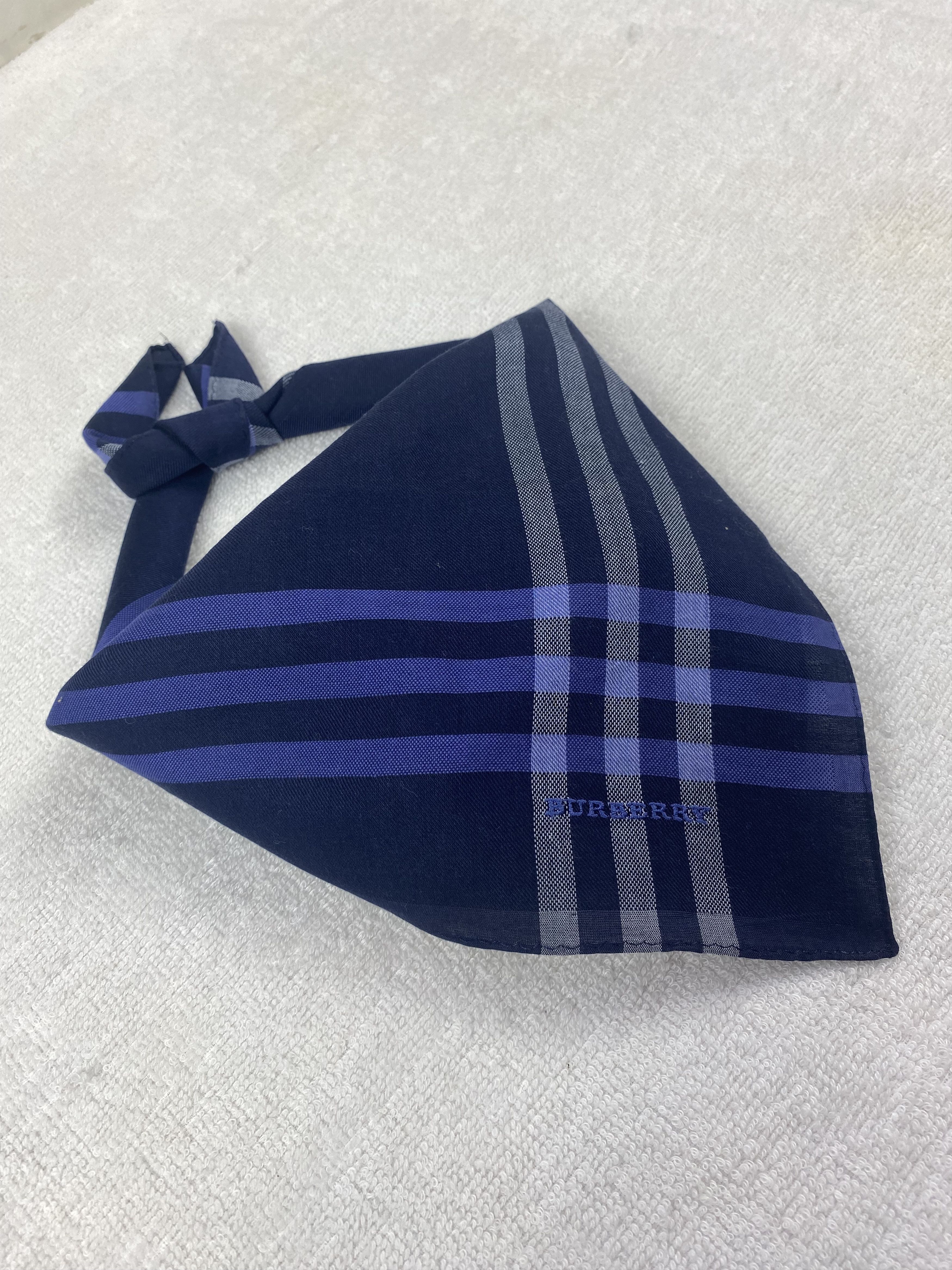 Burberry Burberry Handkerchief / Bandana / Neckerchief Size ONE SIZE - 2 Thumbnail