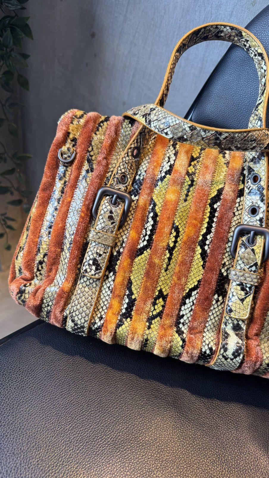 Bottega Veneta Bottega Veneta Fall 2011 Exotic Runway Handbag Size ONE SIZE - 4 Thumbnail