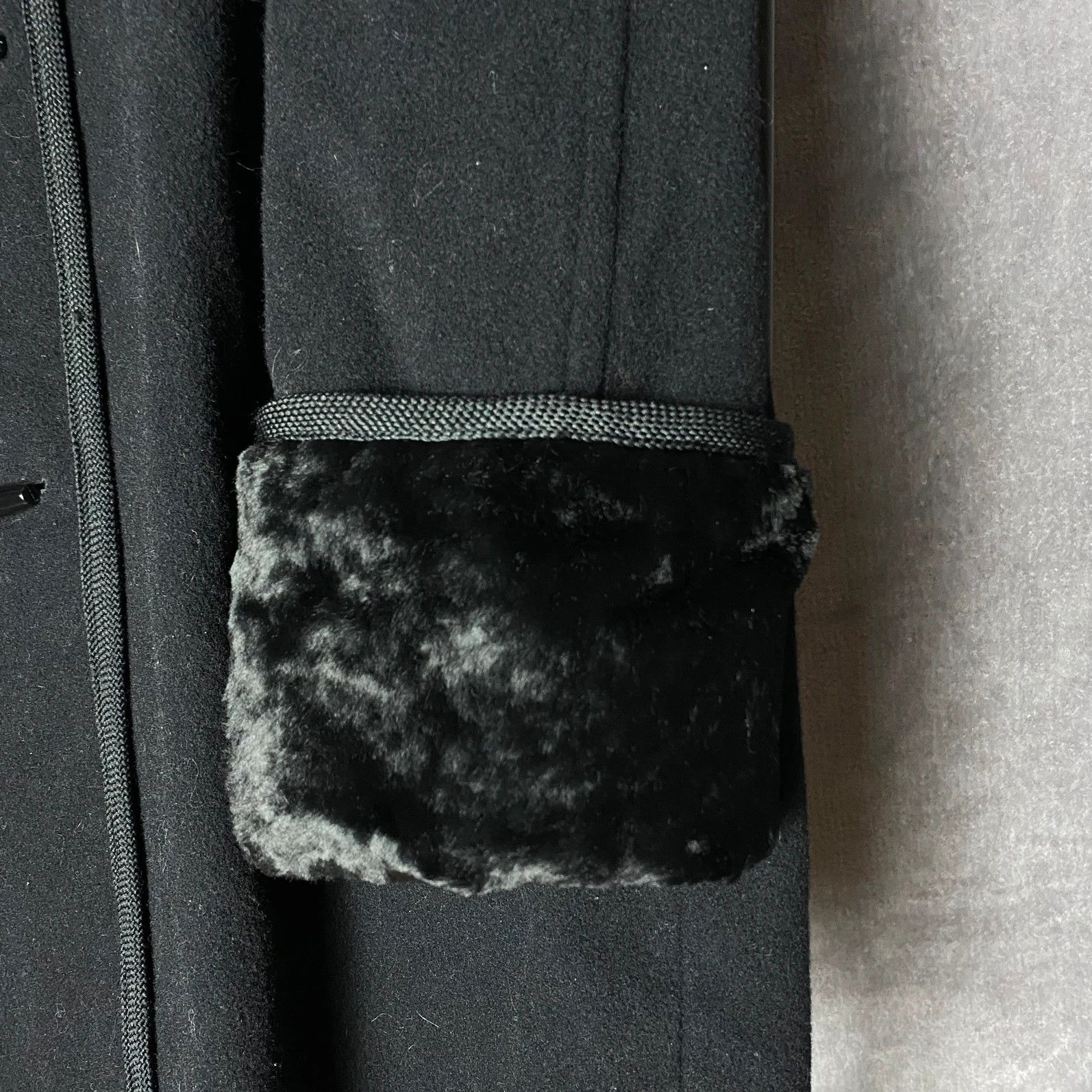 Carolina Herrera × Designer × Vintage Carolina Herrera CH vintage woolen coat Made in U.S.A Size M / US 6-8 / IT 42-44 - 4 Thumbnail