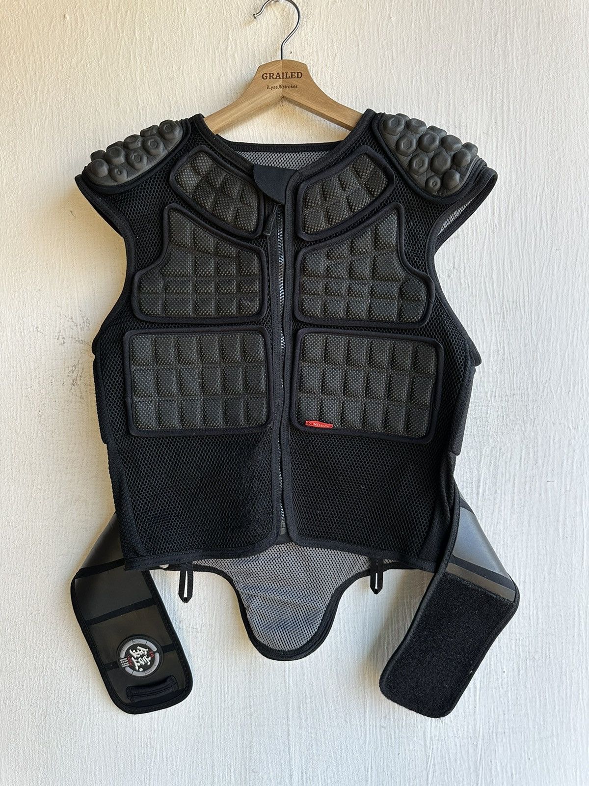Japanese Brand Armor Protector Snow Plate YOROI M Size - Wear/Equipment Size US L / EU 52-54 / 3 - 8 Thumbnail