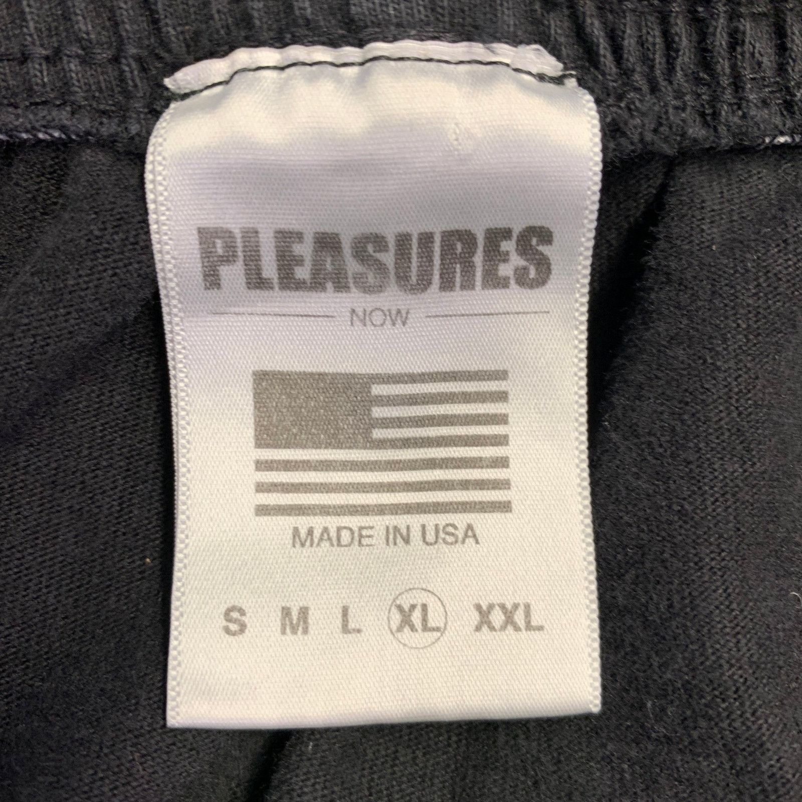 Pleasures PLEASURES Size XL Black White Print Cotton Drawstring Shorts Size US 37 - 5 Thumbnail