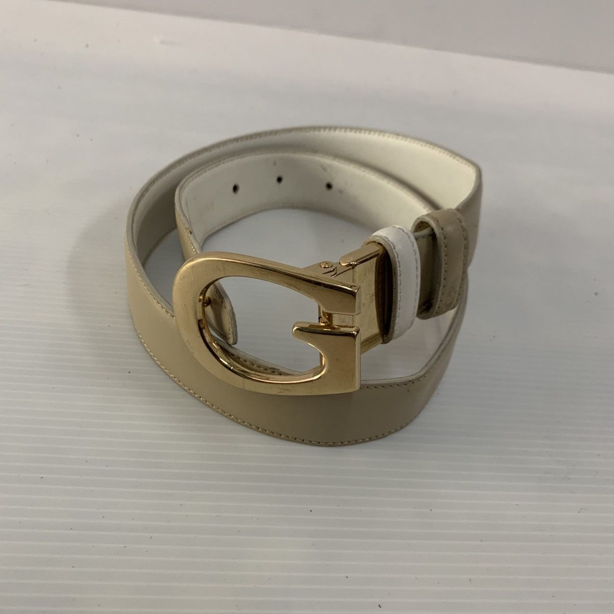 Gucci Authentic Gucci 2 Tone Colour Leather Belts Size ONE SIZE - 1 Thumbnail