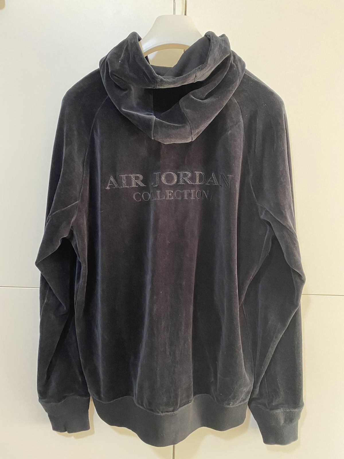 Jordan Brand Jordan X OVO Velour Tracksuit Sweatshirt, XL, black used, Size US XL / EU 56 / 4 - 8 Thumbnail