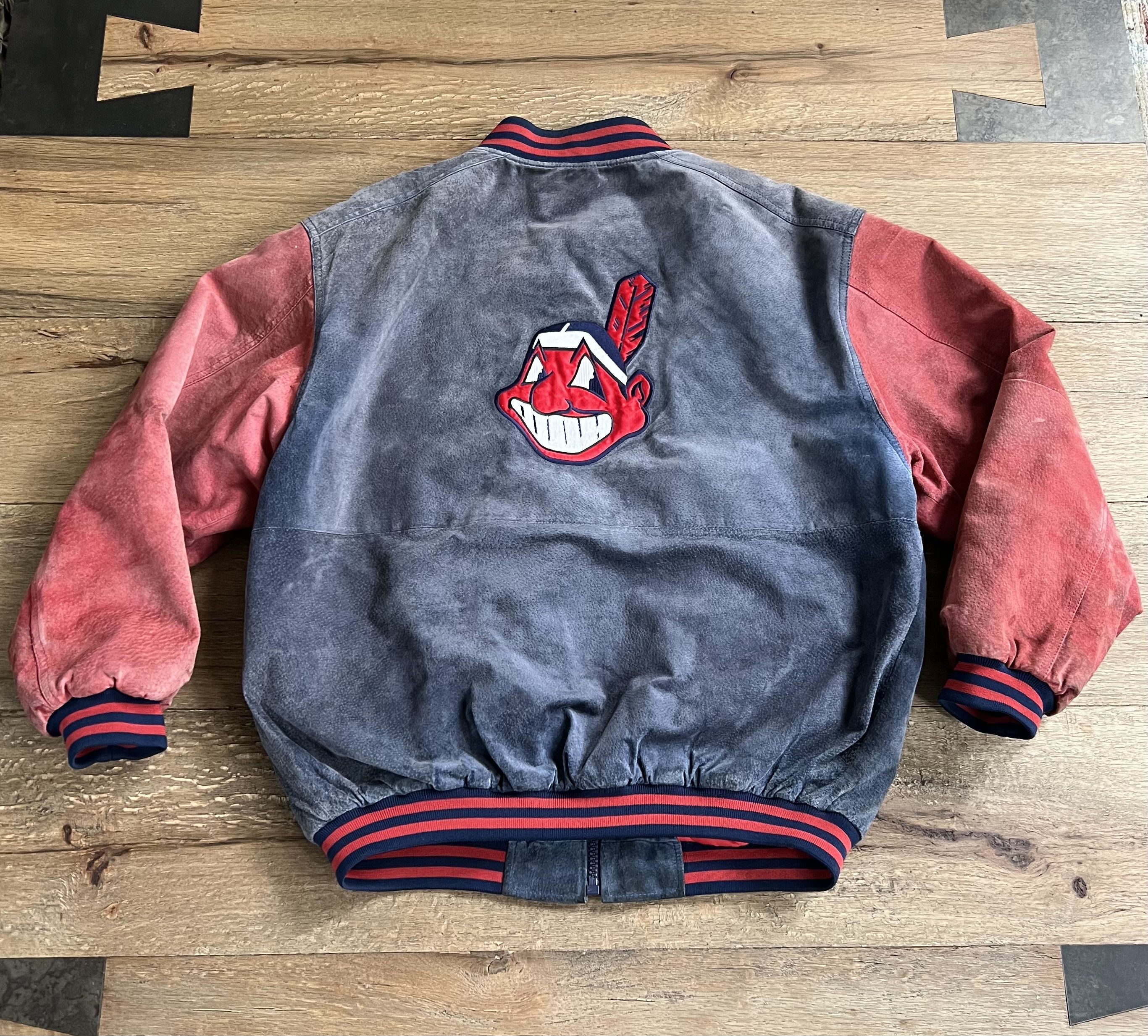 G-III Cleveland Indians 1990's Suede Leather Jacket Sz L Size US L / EU 52-54 / 3 - 6 Thumbnail