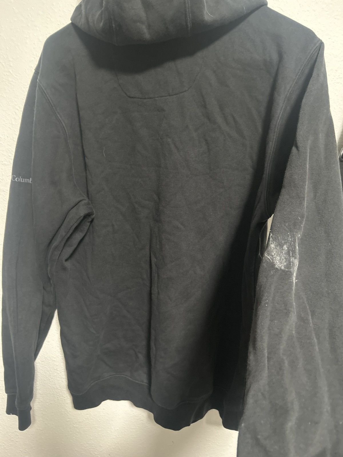 Columbia Very worn columbia hoodie size L good for work Size US L / EU 52-54 / 3 - 6 Thumbnail