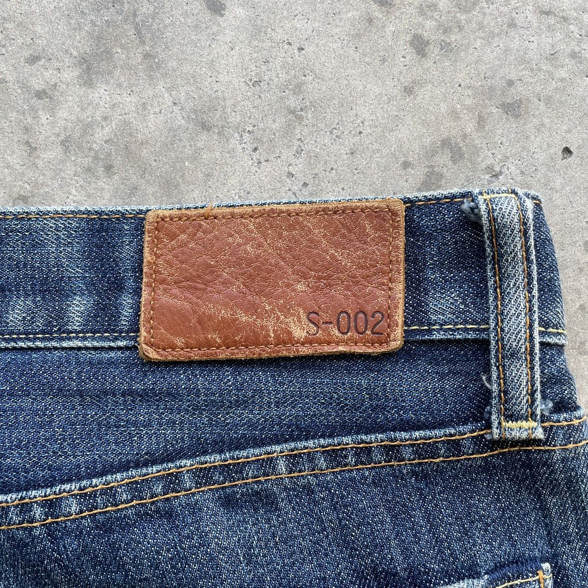 Japanese Brand Distressed Jeans Vintage Japanese Faded Denim Pants W34 Size US 34 / EU 50 - 8 Thumbnail