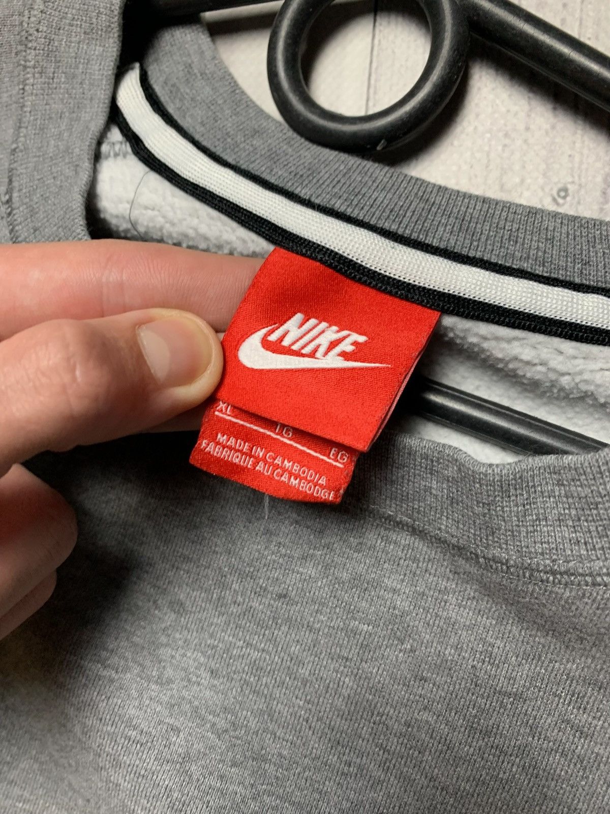 Nike × Vintage Vintage Nike air sweatshirt size XL logo Size US XL / EU 56 / 4 - 4 Thumbnail