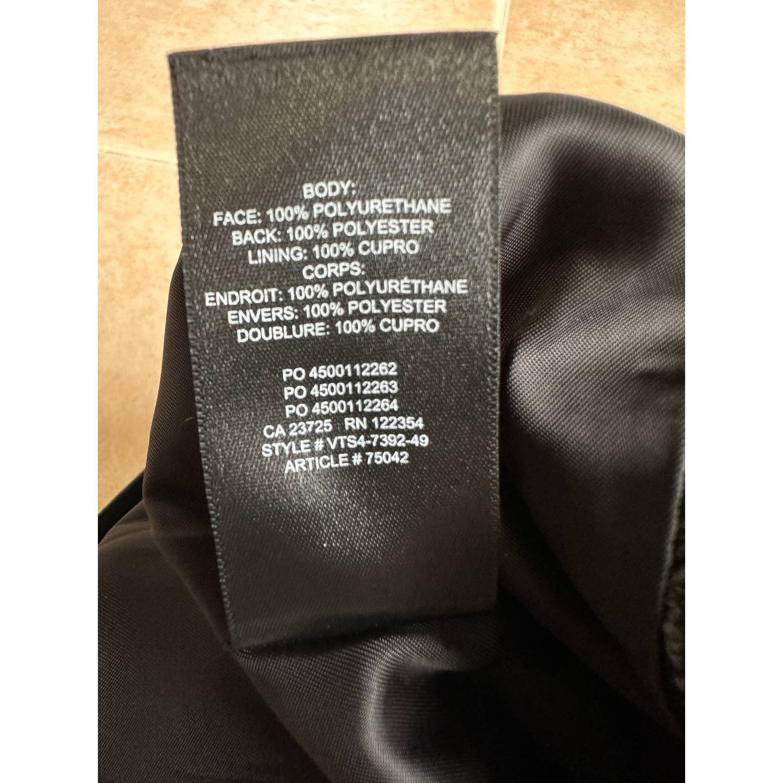 Aritzia Wilfred Black Worn once wrinkle faux leather mini skirt sz 8 Size 30" / US 8 / IT 44 - 6 Thumbnail