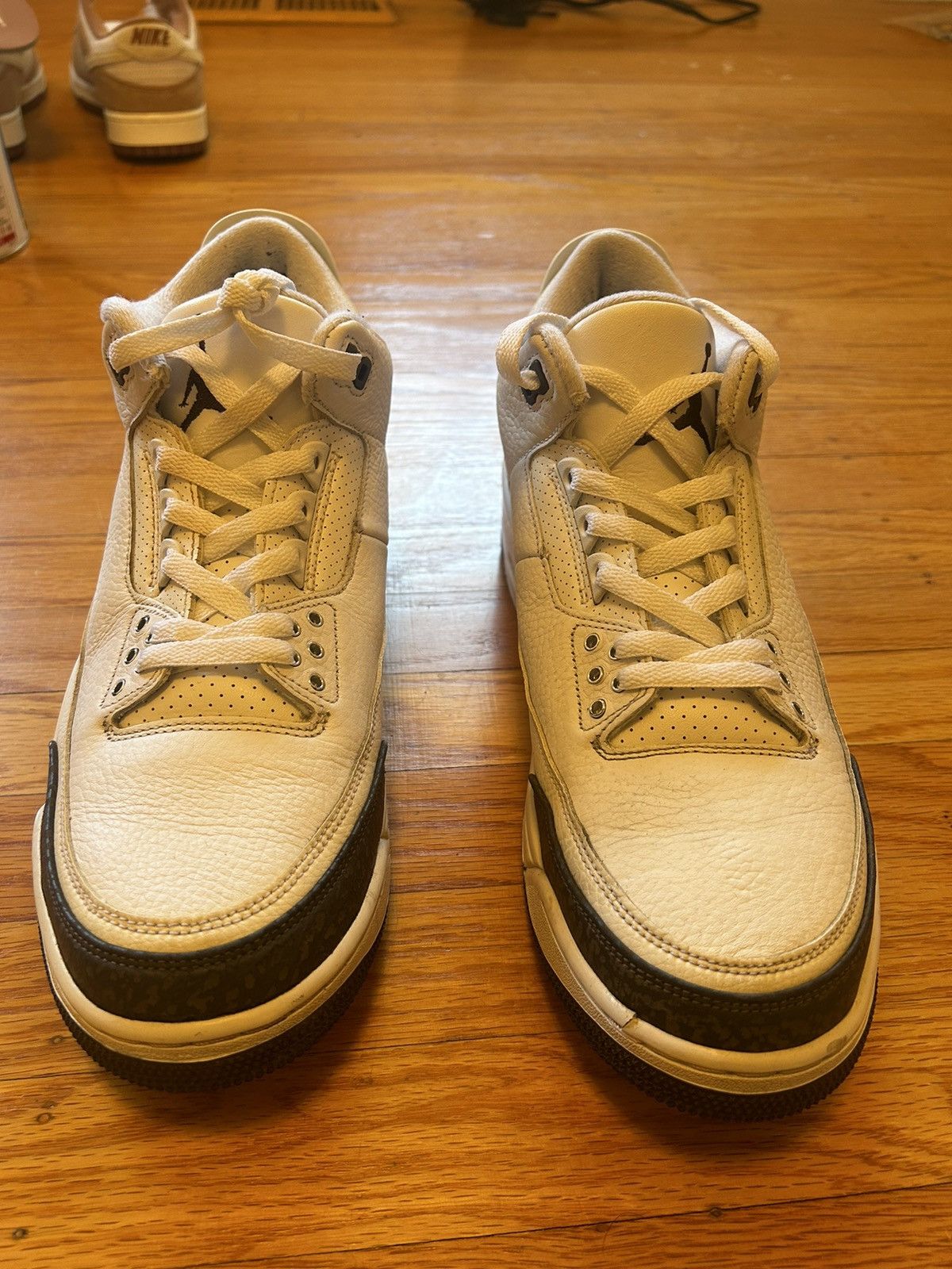 Jordan Brand × Nike Jordan 3 Mocha Size US 12 / EU 45 - 2 Thumbnail