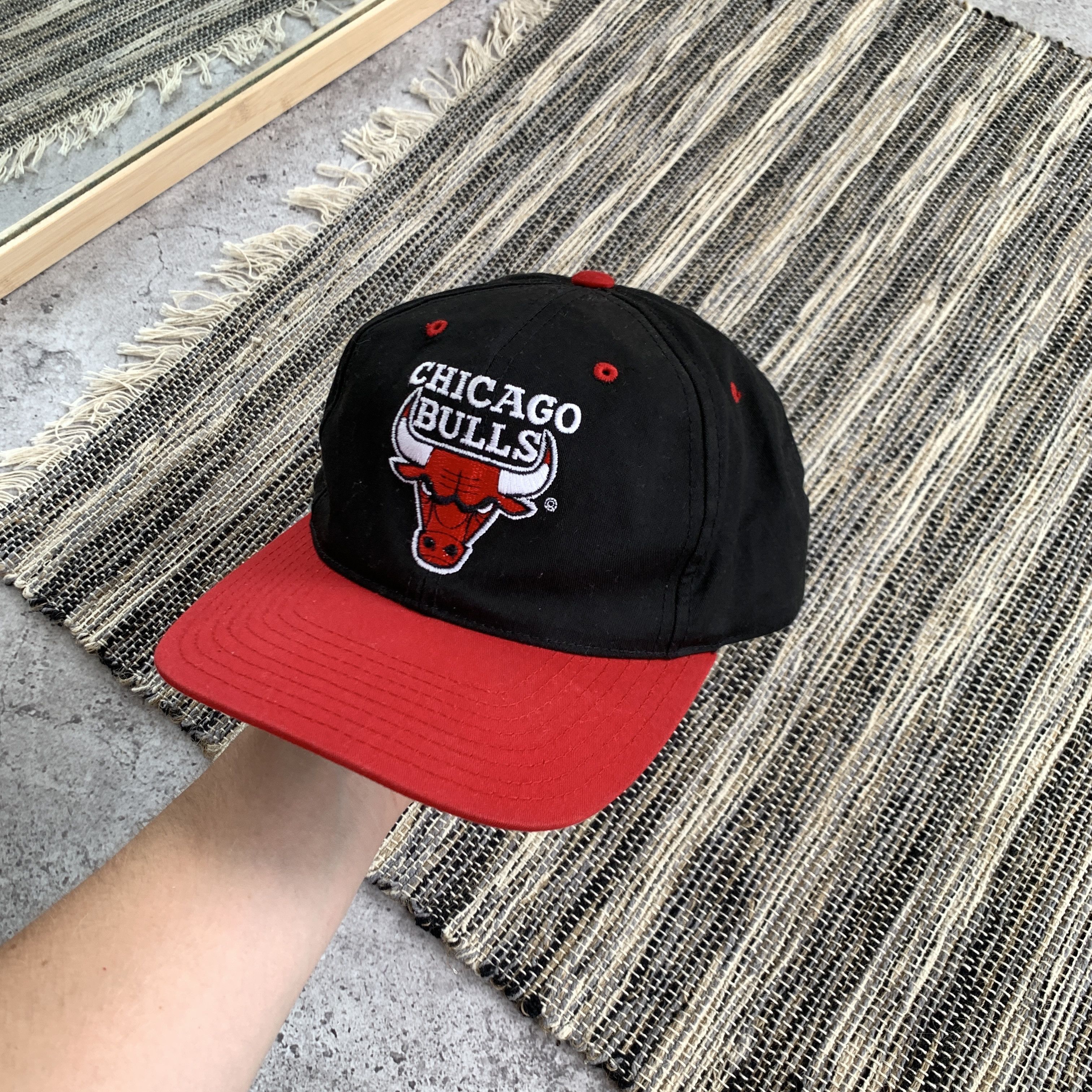 NBA Vintage Chicago Bulls 90s Embroidered Black Baseball Cap Hat Size ONE SIZE - 1 Thumbnail