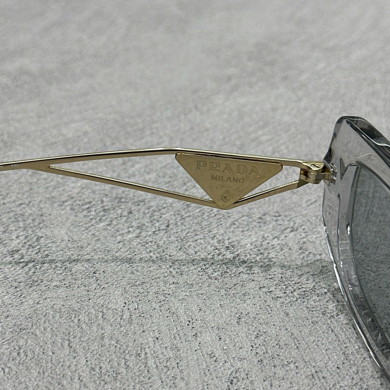 Prada PRADA 0PR 14YS 12R50K SUNGLASSES Size ONE SIZE - 11 Thumbnail