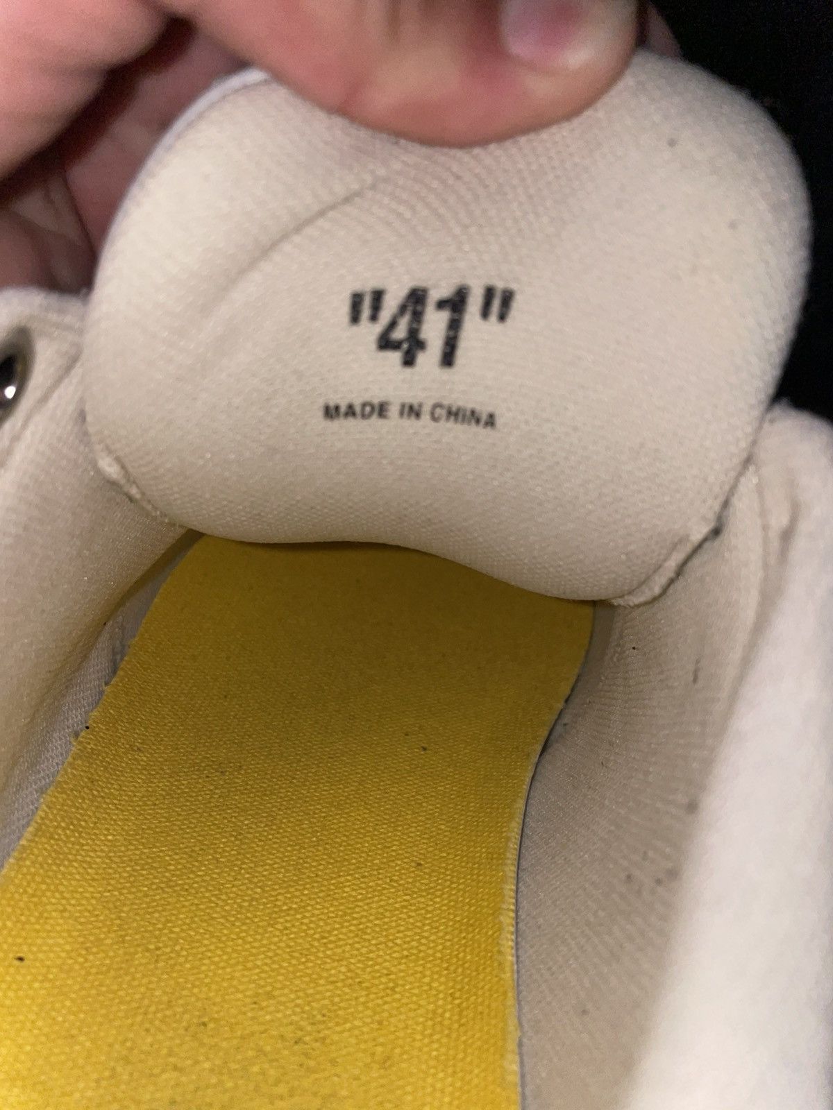 Off-White Off-White Half Half Size US 8 / EU 41 - 8 Thumbnail