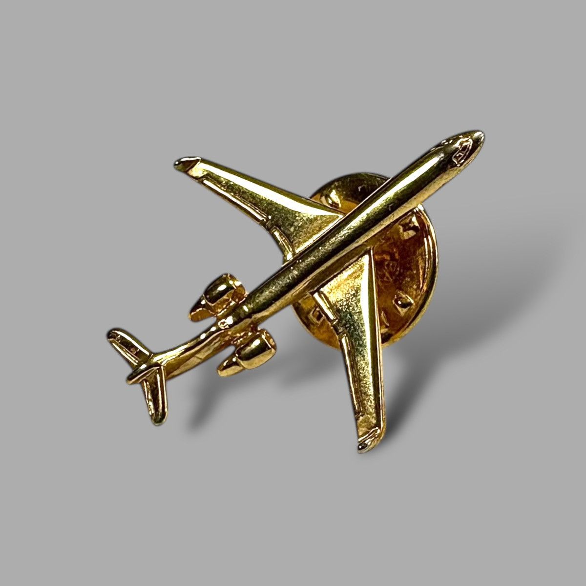 O. Ballou Ballou Gold Tone Collectible Jet Airplane Lapel Pin 1” Size ONE SIZE - 3 Thumbnail