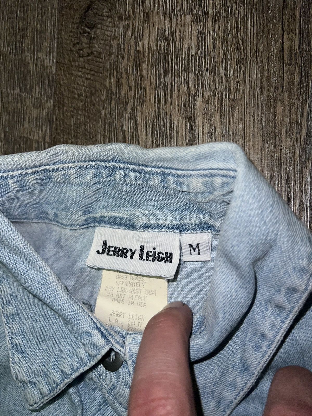 Vintage Vintage Looney Tunes Bugs Bunny Jerry Leigh Denim Vest Shirt Size M / US 6-8 / IT 42-44 - 5 Thumbnail