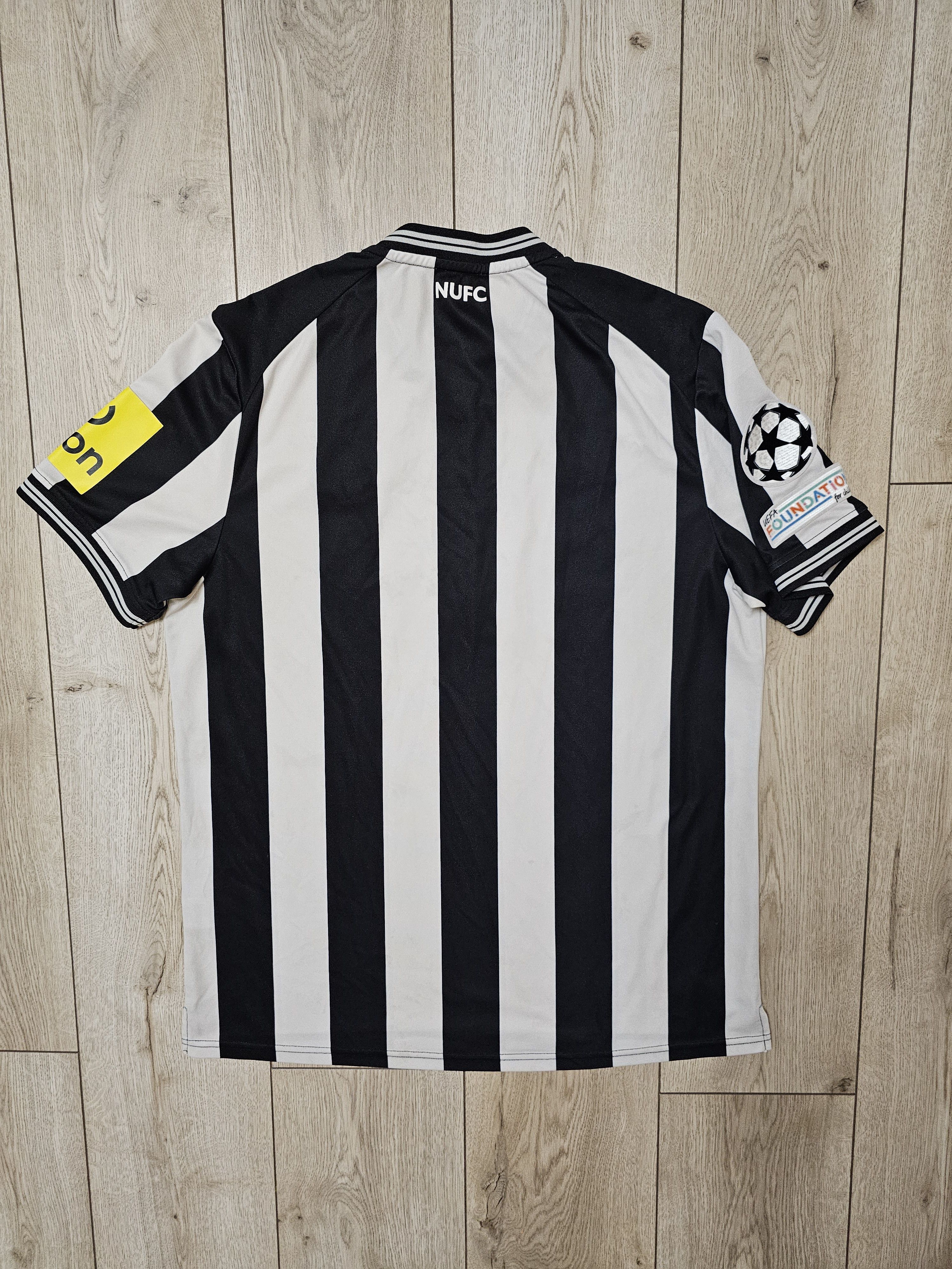 Other NEWCASTLE UNITED 2023 2024 HOME FOOTBALL SHIRT SOCCER JERSEY Size US XL / EU 56 / 4 - 2 Thumbnail