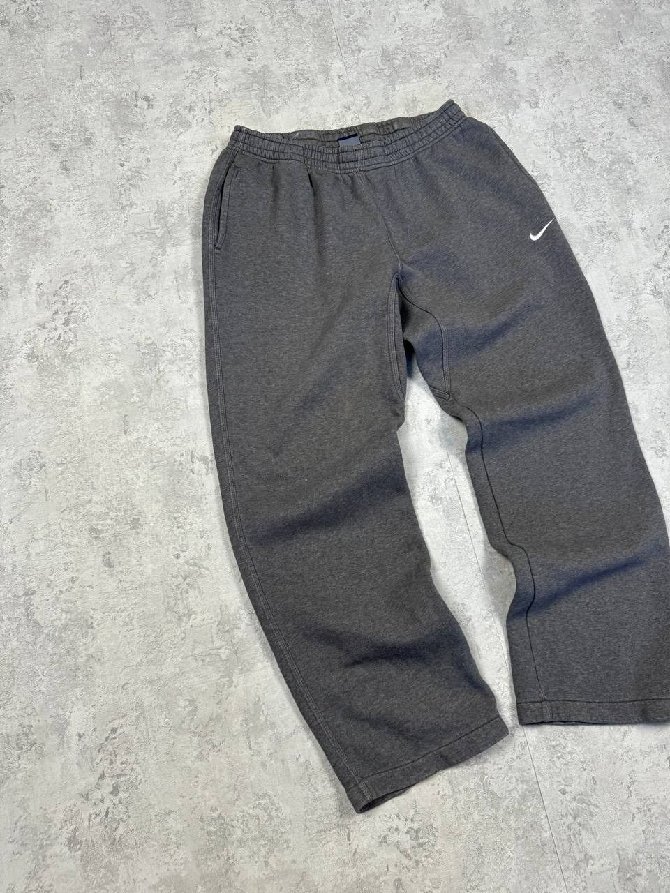 Nike Nike Gray Baggy Sweatpants Joggers Size L Size US 36 / EU 52 - 2 Thumbnail