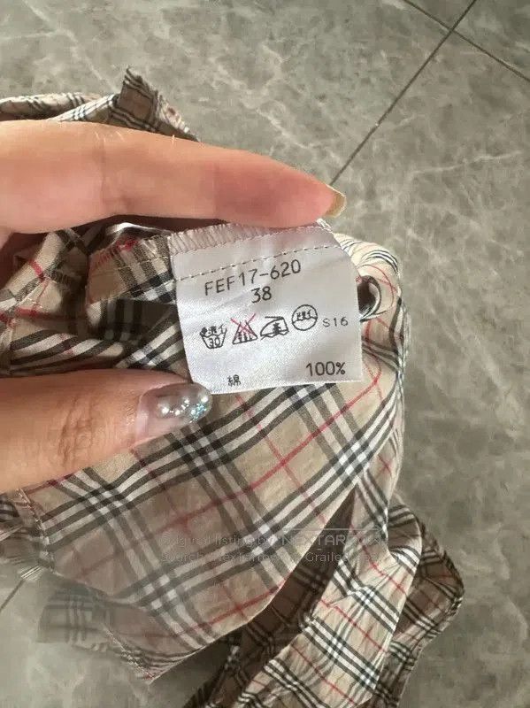 Burberry Burberry Khaki Long Sleeve Cropped Shirt. Size M / US 6-8 / IT 42-44 - 7 Thumbnail