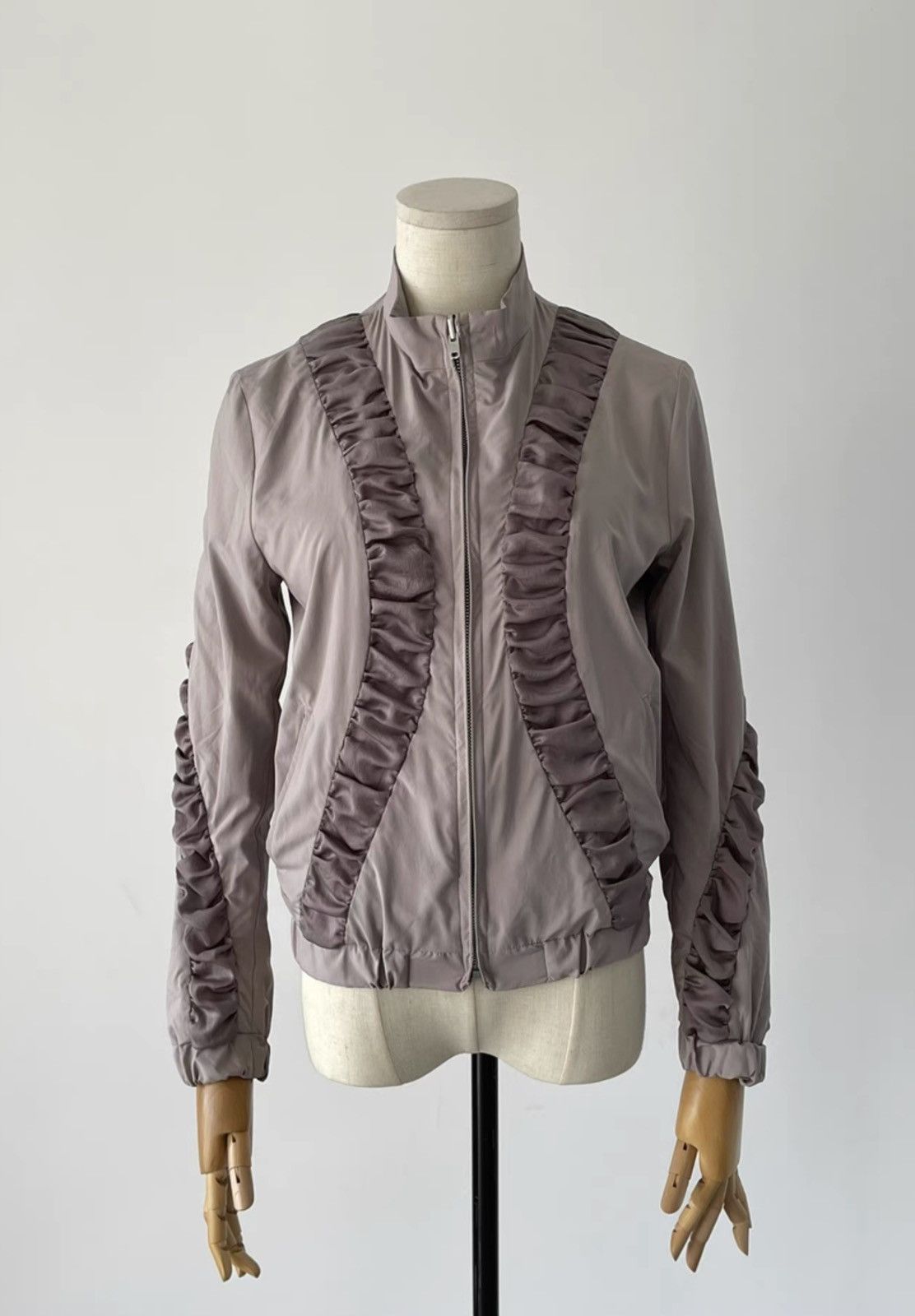 Issey Miyake Issey Miyake｜''Pleated Ribbon'' Jacket Size S / US 4 / IT 40 - 2 Thumbnail