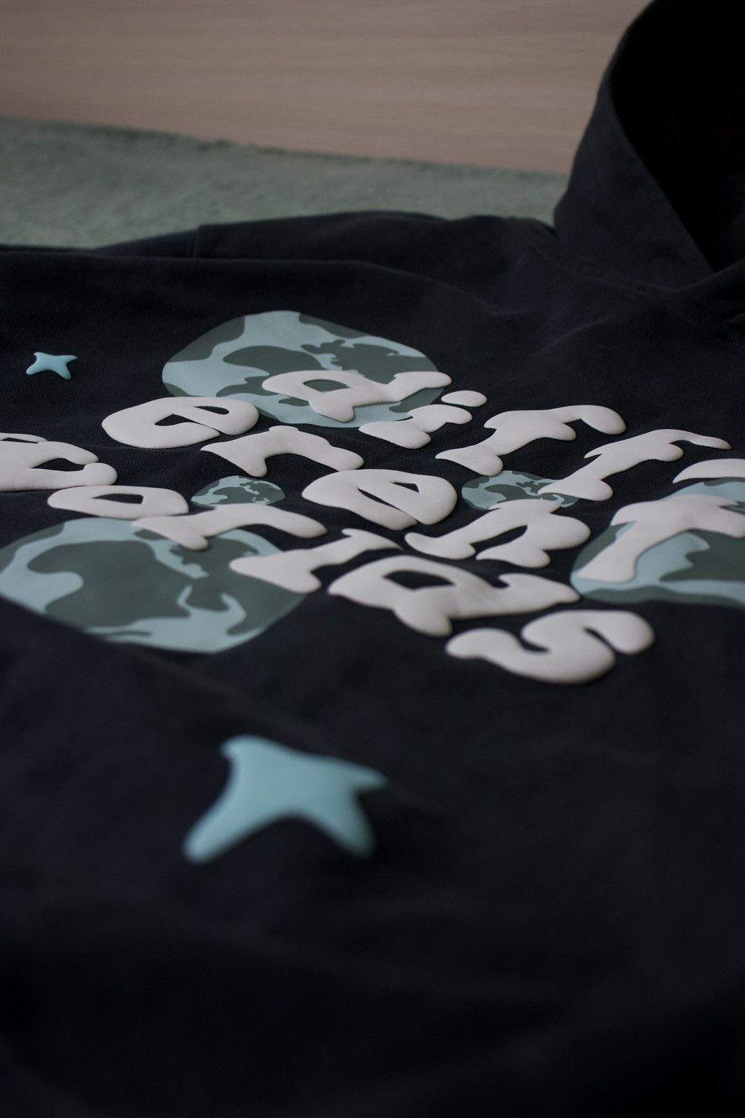 Broken Planet Broken Planet Different Worlds Hoodie Dark Blue Boxy Fit y2k Size US M / EU 48-50 / 2 - 9 Thumbnail