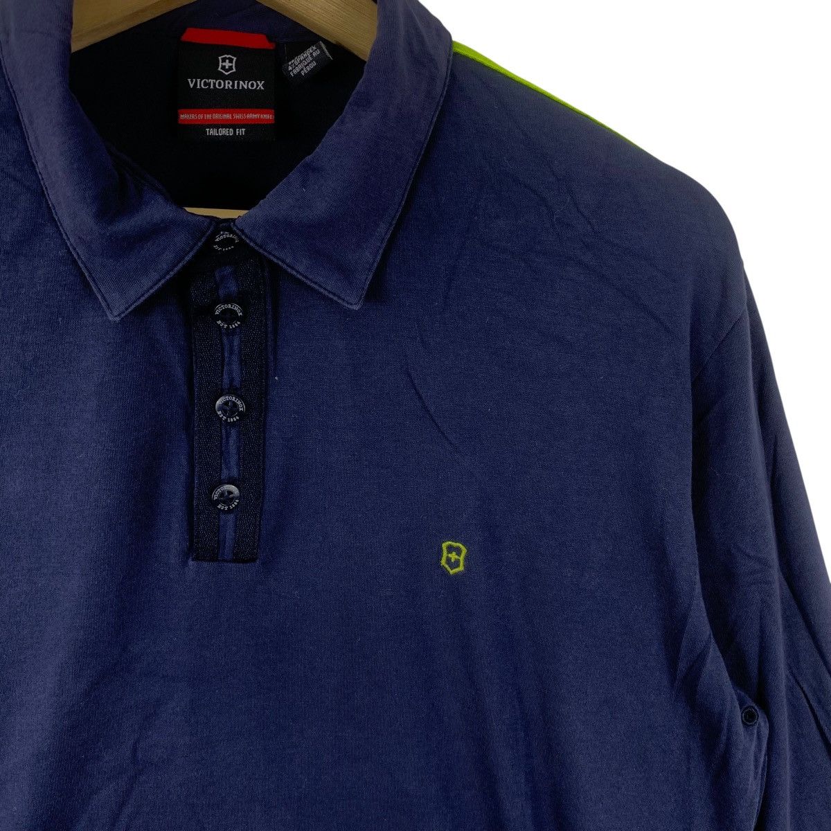 Victorinox VICTORINOX Swiss Army Minimalist Design Polo Tee Shirt Size US L / EU 52-54 / 3 - 5 Thumbnail