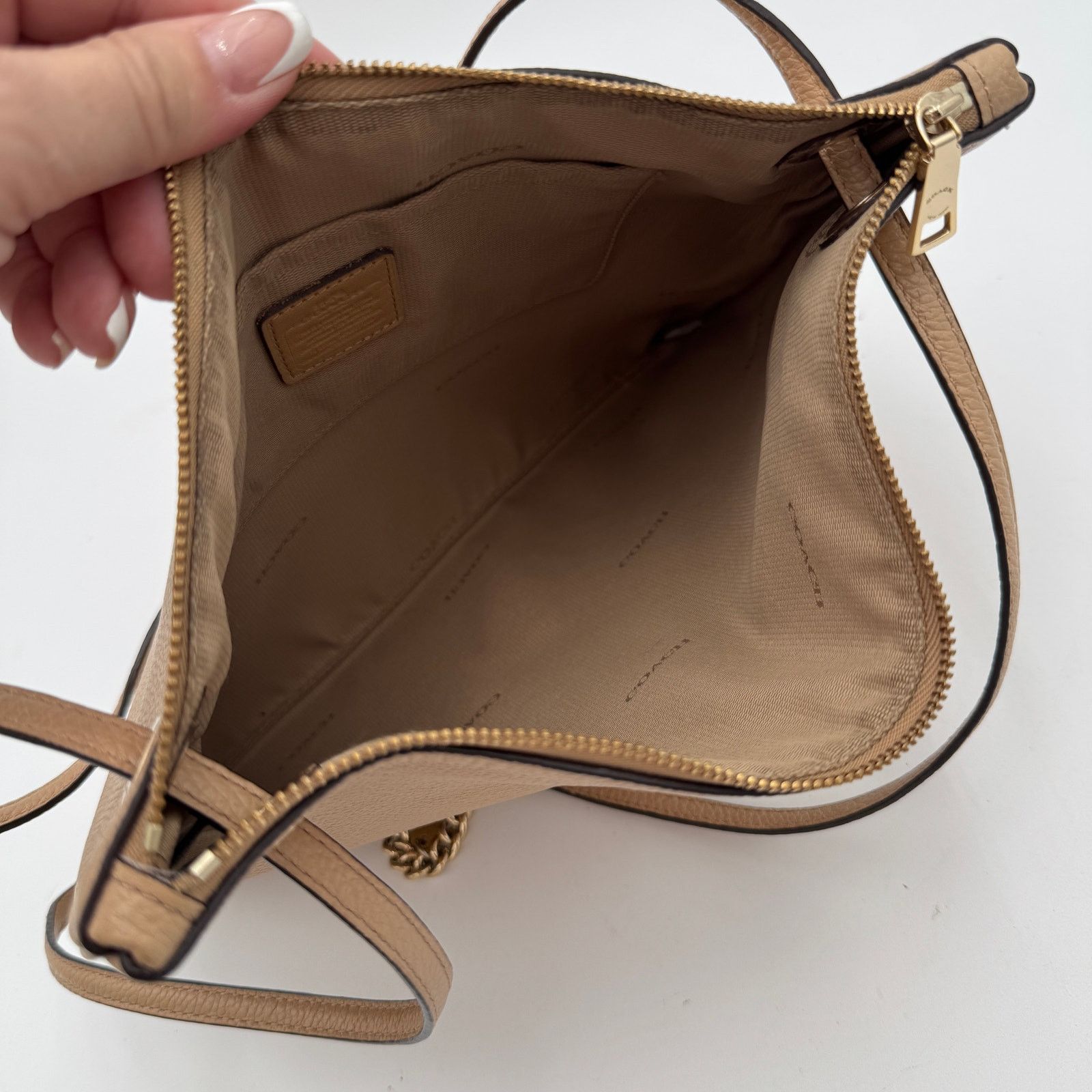 Coach Coach Gold Chain Crossbody Bag Purse Size ONE SIZE - 3 Thumbnail