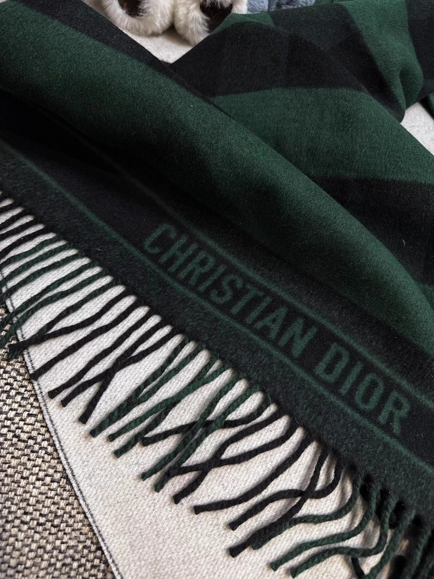 Dior Dior Vintage Dark Green Plaid Shawl Scarf M NWT Size ONE SIZE - 4 Thumbnail