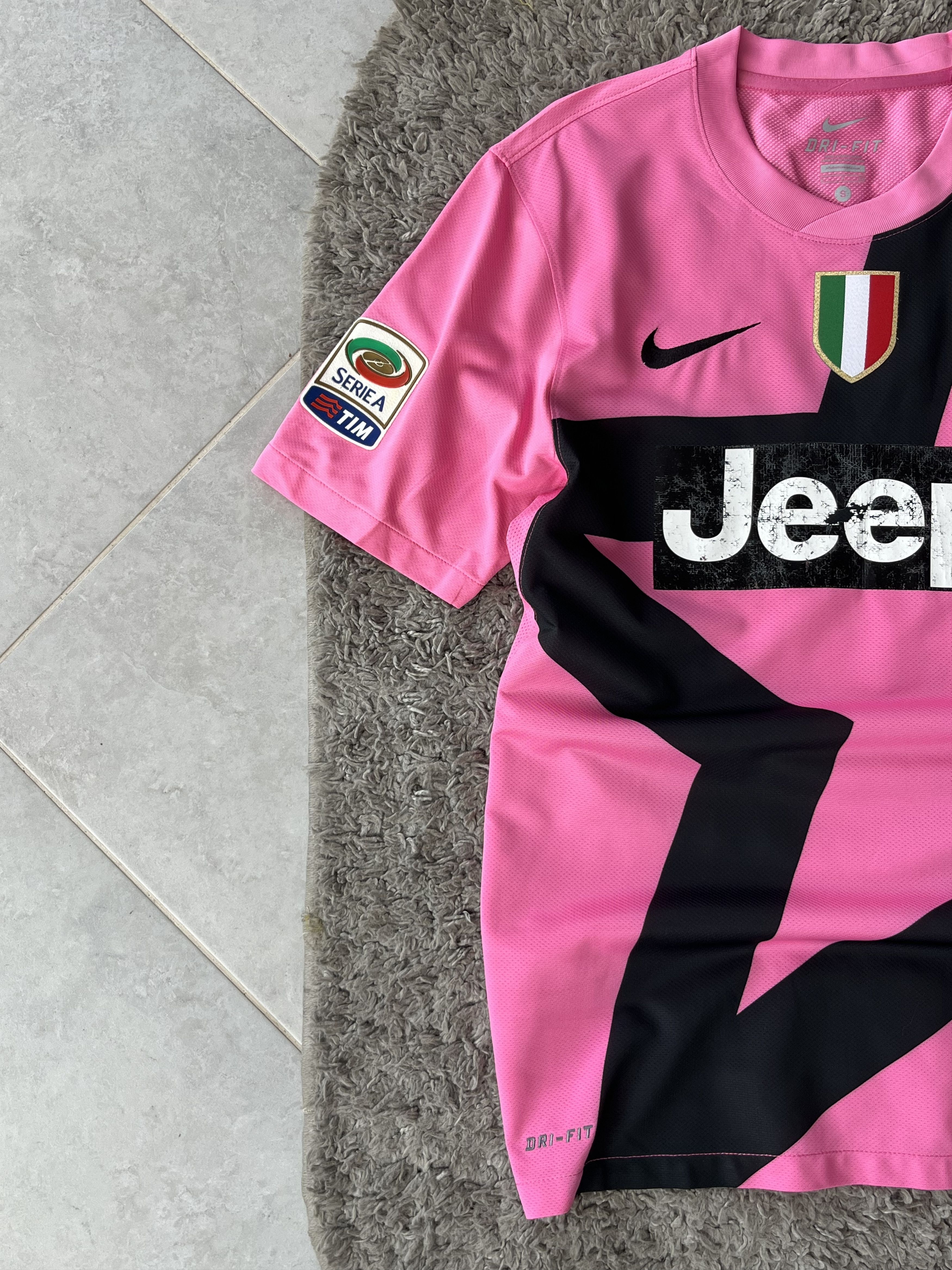 Nike NIKE x JUVENTUS 2012/13 Seria A Vintage Jersey PIRLO 21 Size US S / EU 44-46 / 1 - 7 Thumbnail