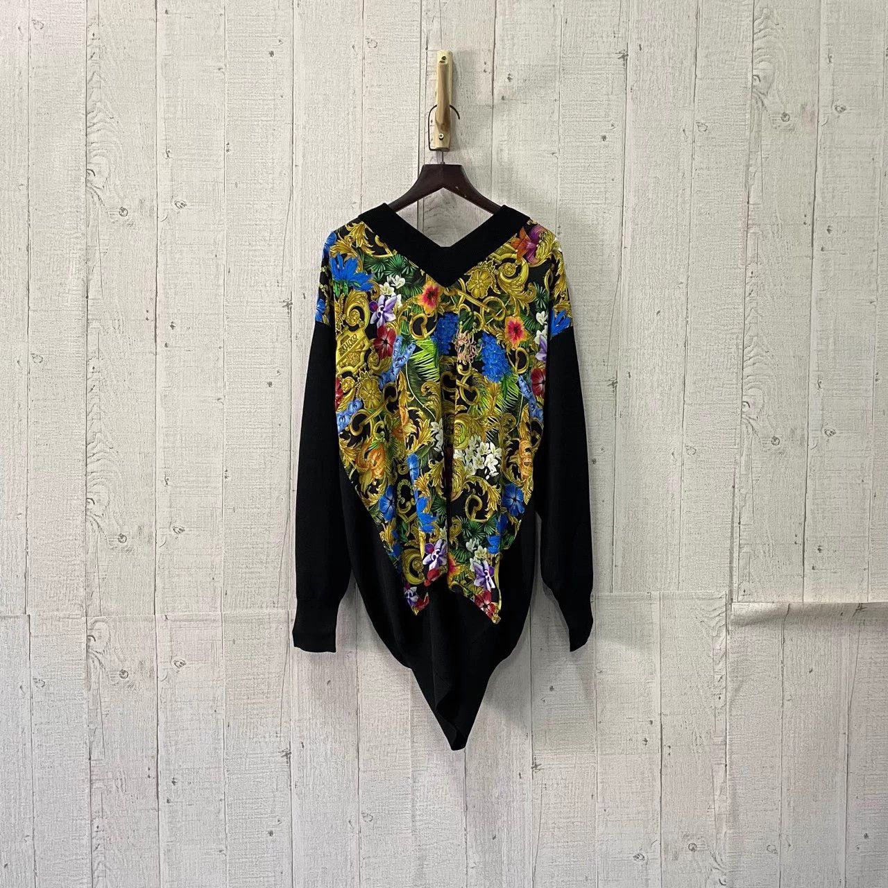 Versace VERSACE floral knit sweater XS S M BNWT Size US M / EU 48-50 / 2 - 1 Thumbnail
