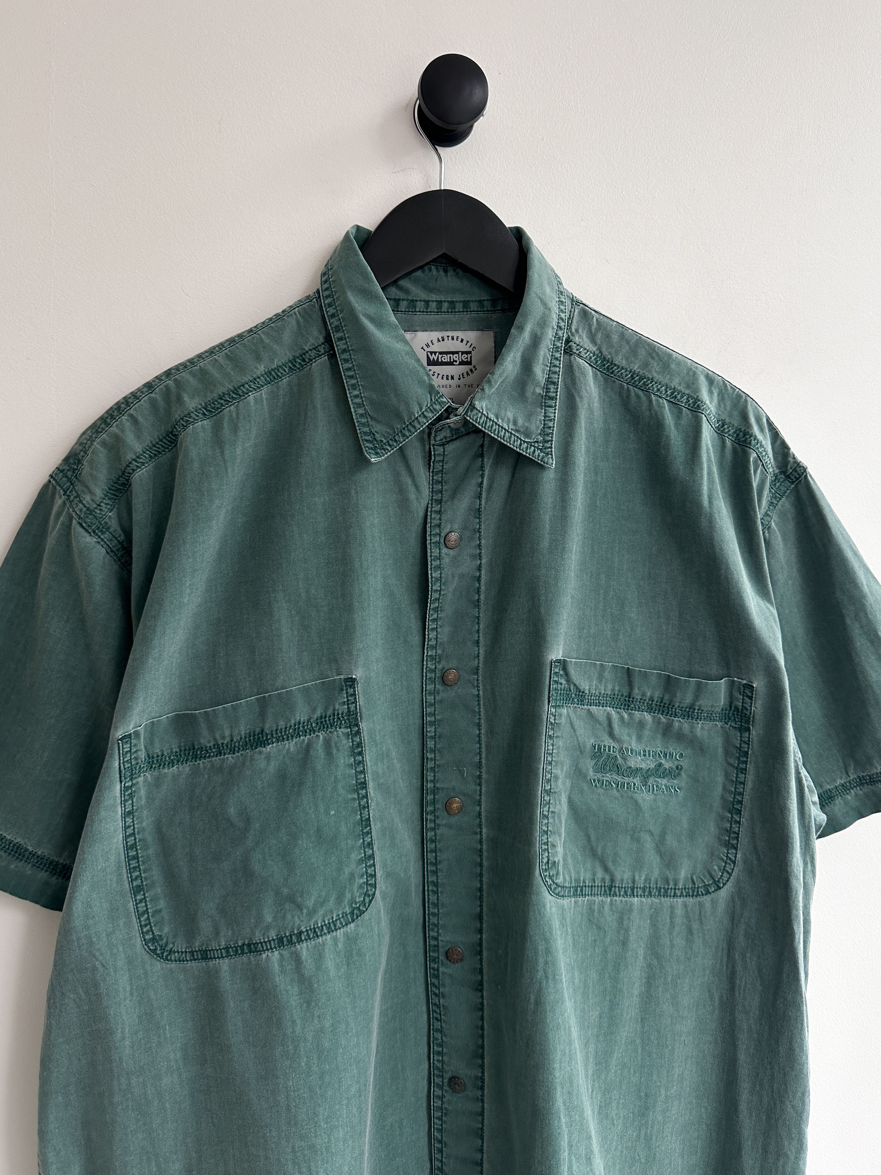 Vintage Vintage Wrangler Short Sleeve Shirt Size US XL / EU 56 / 4 - 2 Thumbnail