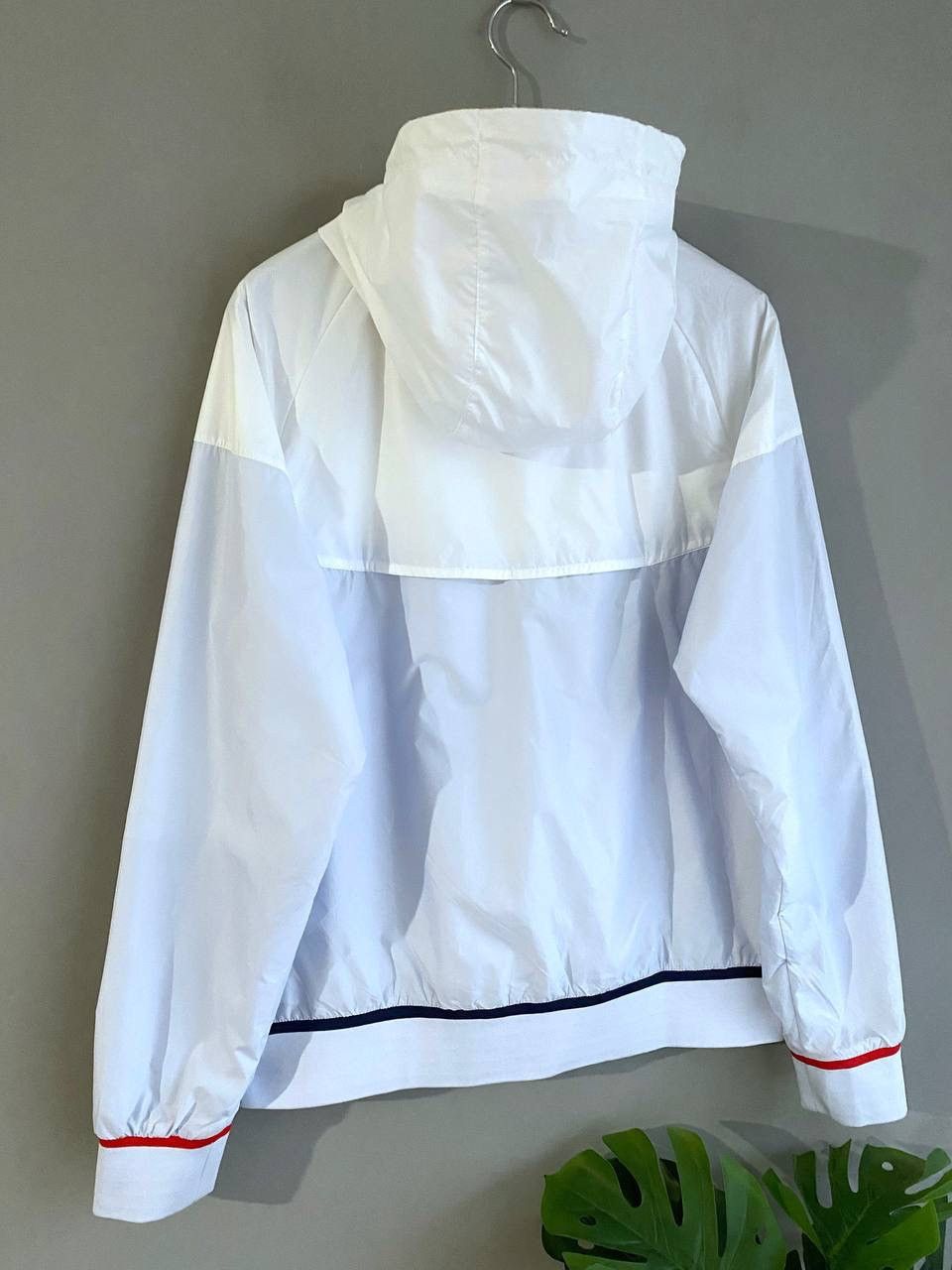 Nike PSG FC Men's Football Hooded Zip Windbreaker Jacket, Size M Size US M / EU 48-50 / 2 - 16 Thumbnail