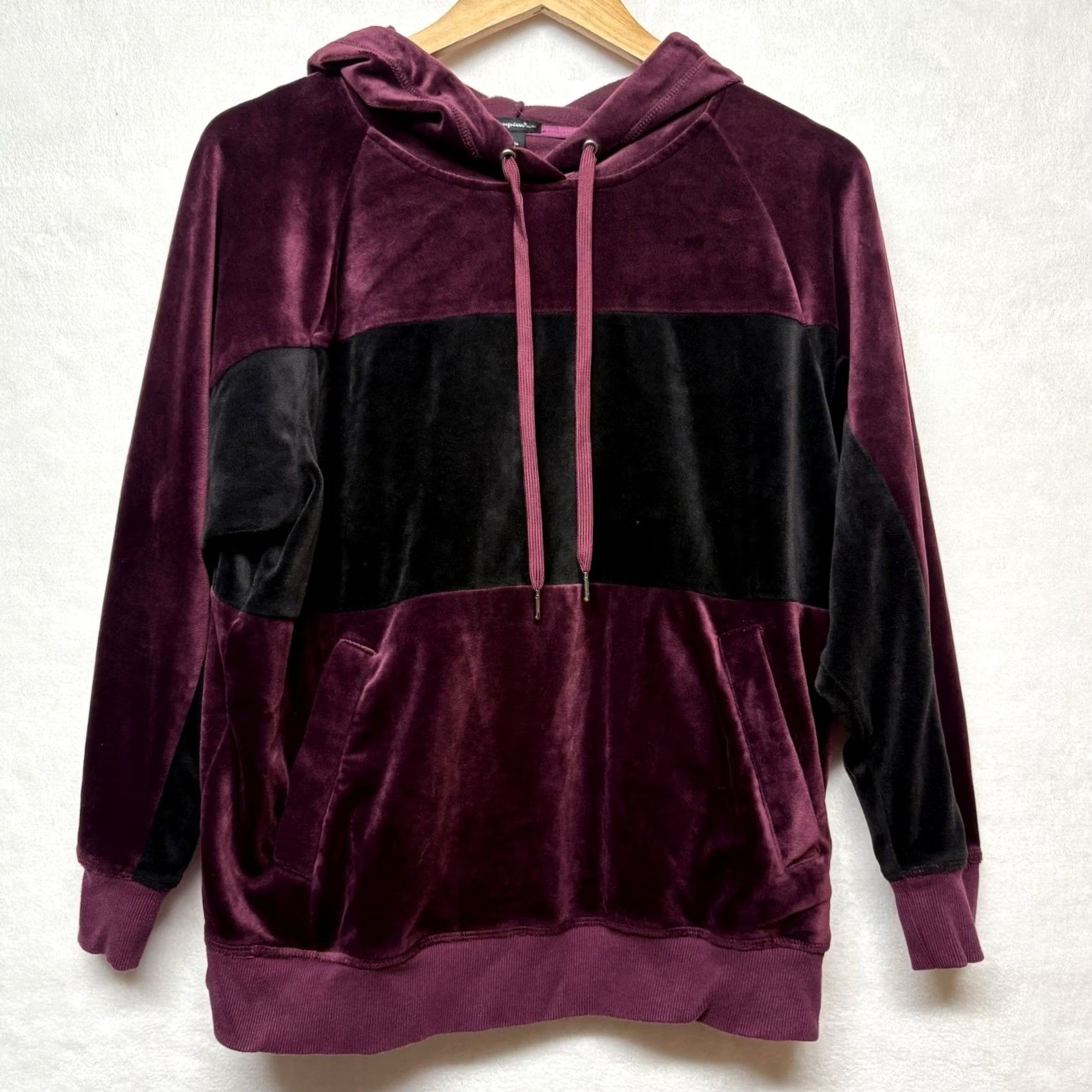 Champion Champion Colorblock Rugby Stripe Velour Hoodie Pullover Maroon Red/Black S Long Sleeve Activewear Size S / US 4 / IT 40 - 2 Thumbnail