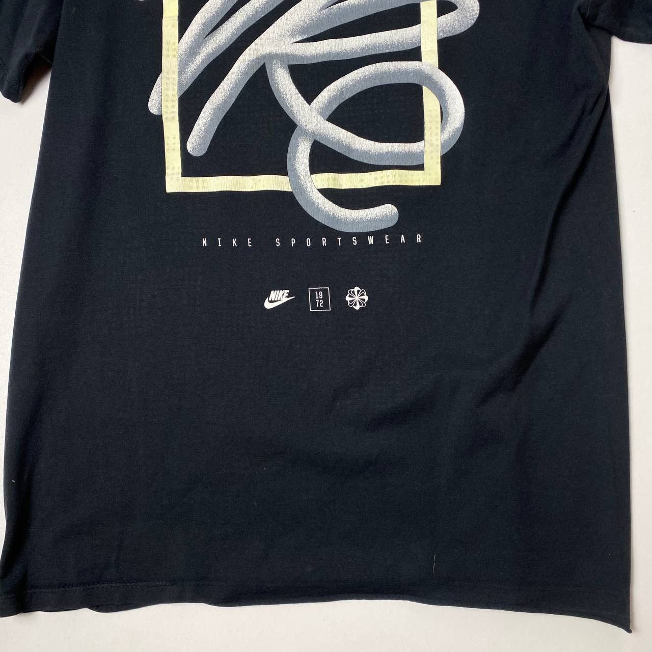 Nike Nike T-shirt Size:M Size US M / EU 48-50 / 2 - 4 Thumbnail