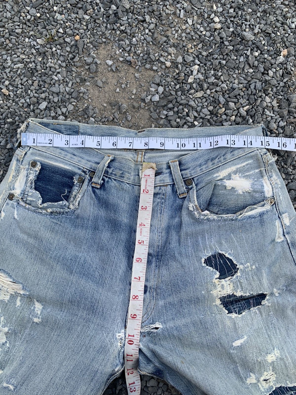 Levi's Vintage Clothing VINTAGE LEVI'S 501 BIG E #555 SELVEDGE DISTRESSED DENIM Size US 30 / EU 46 - 20 Thumbnail