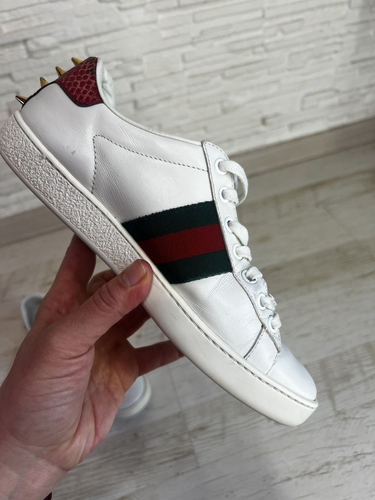 Gucci Gucci Ace Pearl Studded Leather Sneakers Size 35.5 Size US 8 / IT 38 - 14 Thumbnail