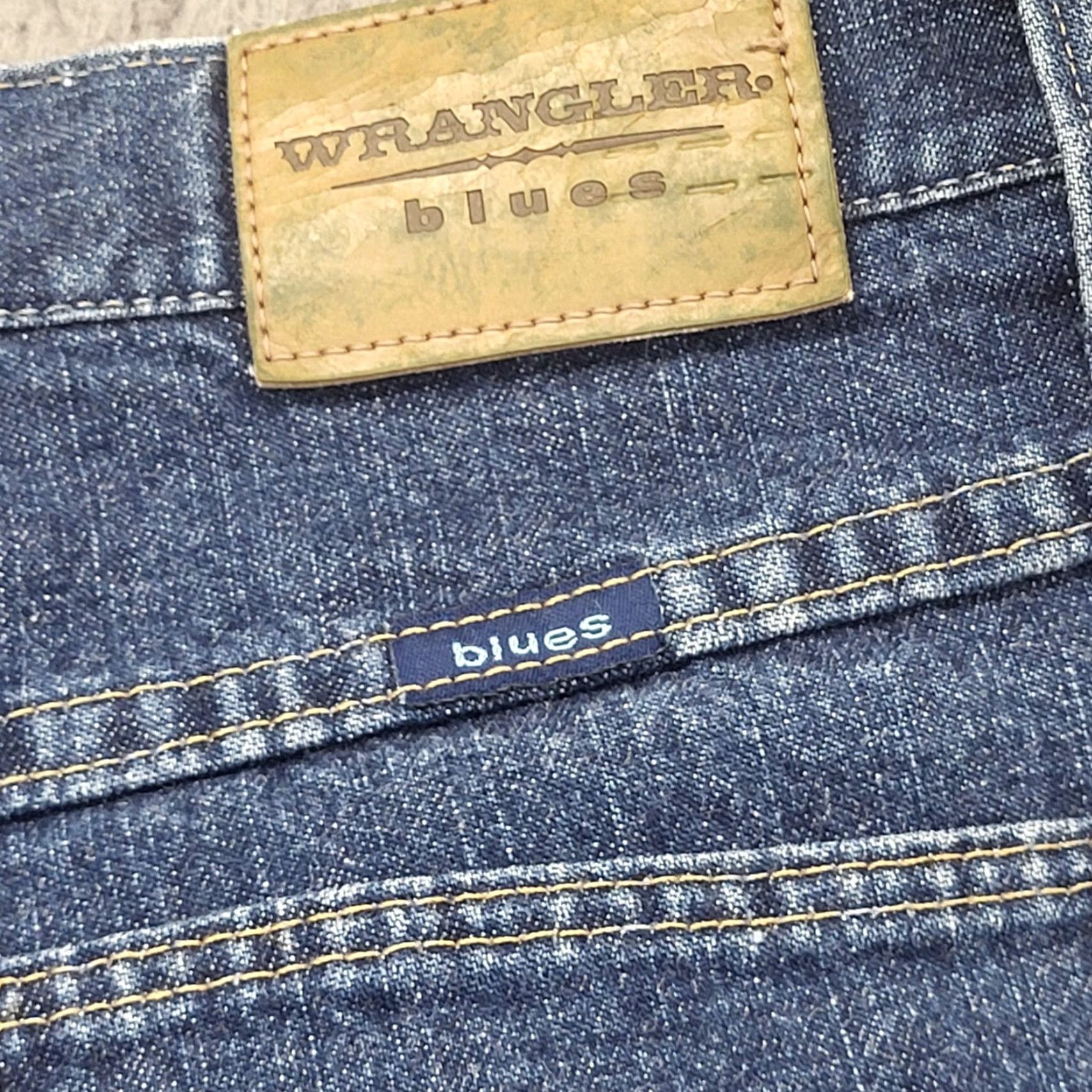 Wrangler Wrangler Blues Jeans Women's Size 8 X 32 Blue Denim Dark Wash Cowgirl Western Jeans Regular Women Size 30" / US 8 / IT 44 - 4 Thumbnail