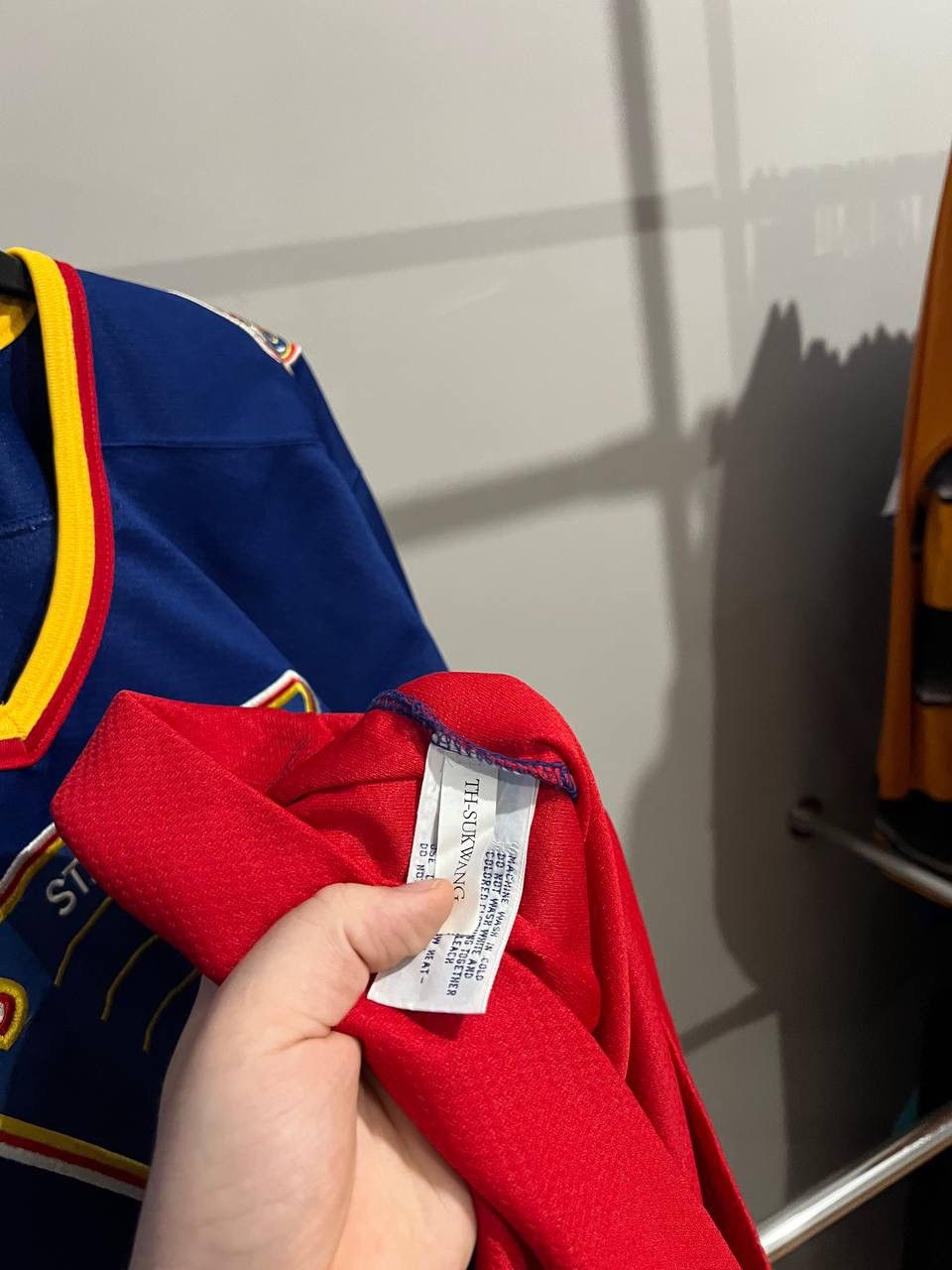 NHL 90’S ST LOUIS BLUES #3 STARTER HOCKEY JERSEY SHIRT SIZE L Size US L / EU 52-54 / 3 - 10 Thumbnail