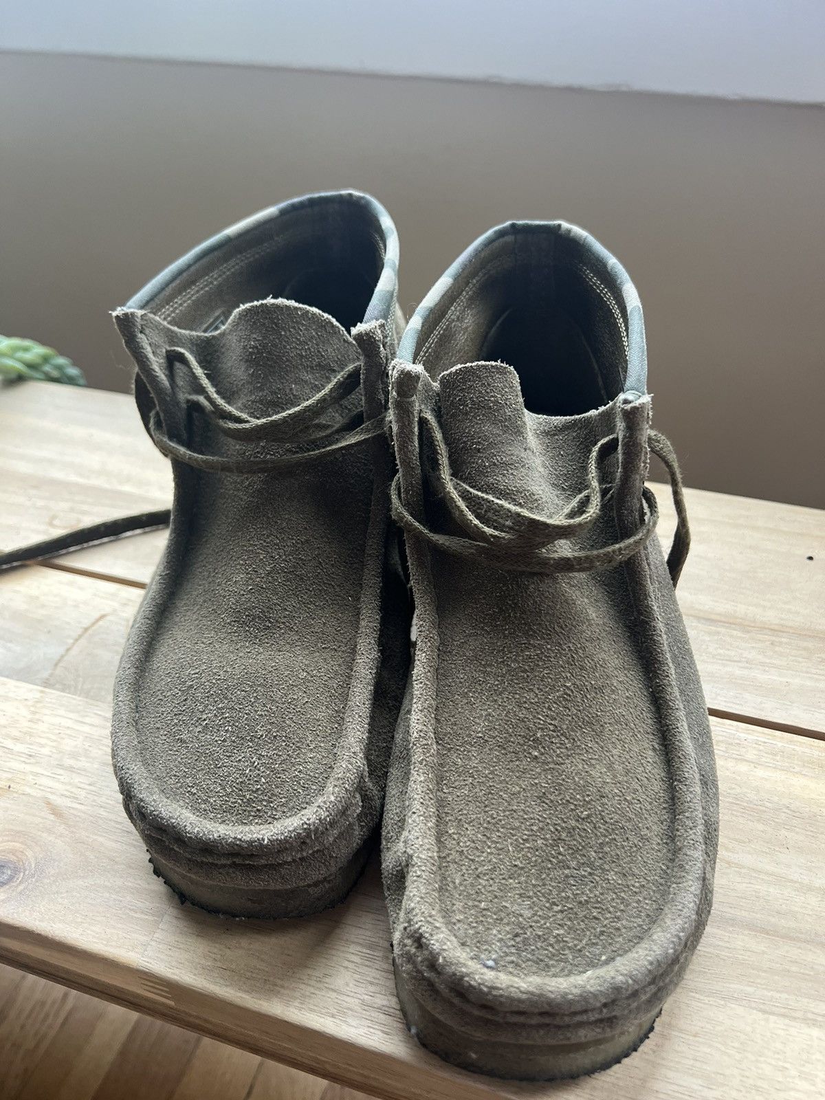 Carhartt Wip × Clarks Clarks Wallabee Carhartt WIP Size US 8.5 / EU 41-42 - 2 Thumbnail
